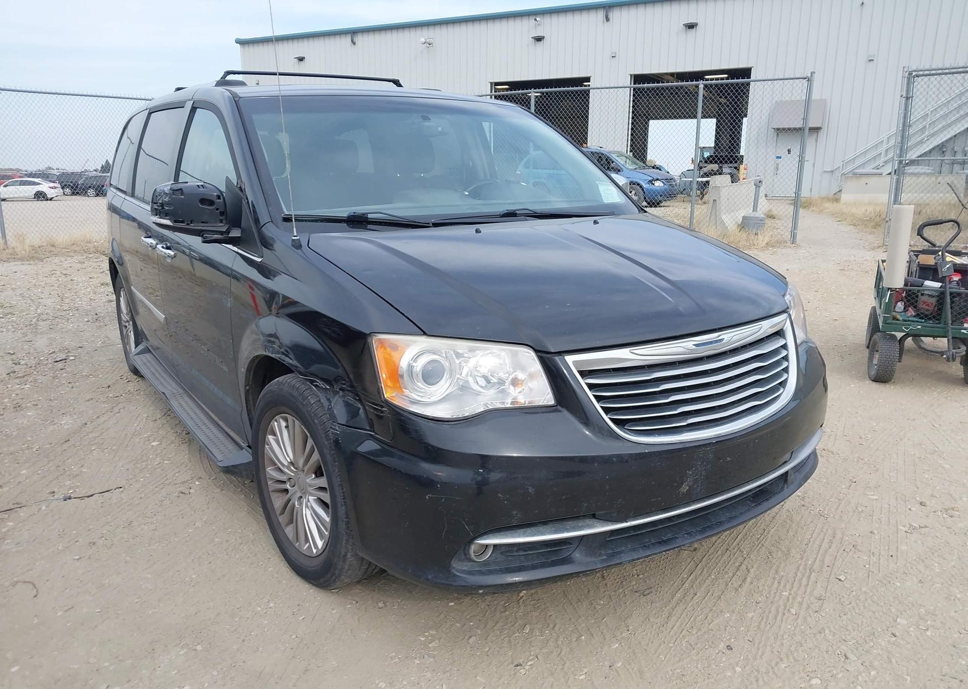 2011 CHRYSLER TOWN & COUNTRY LIMITED