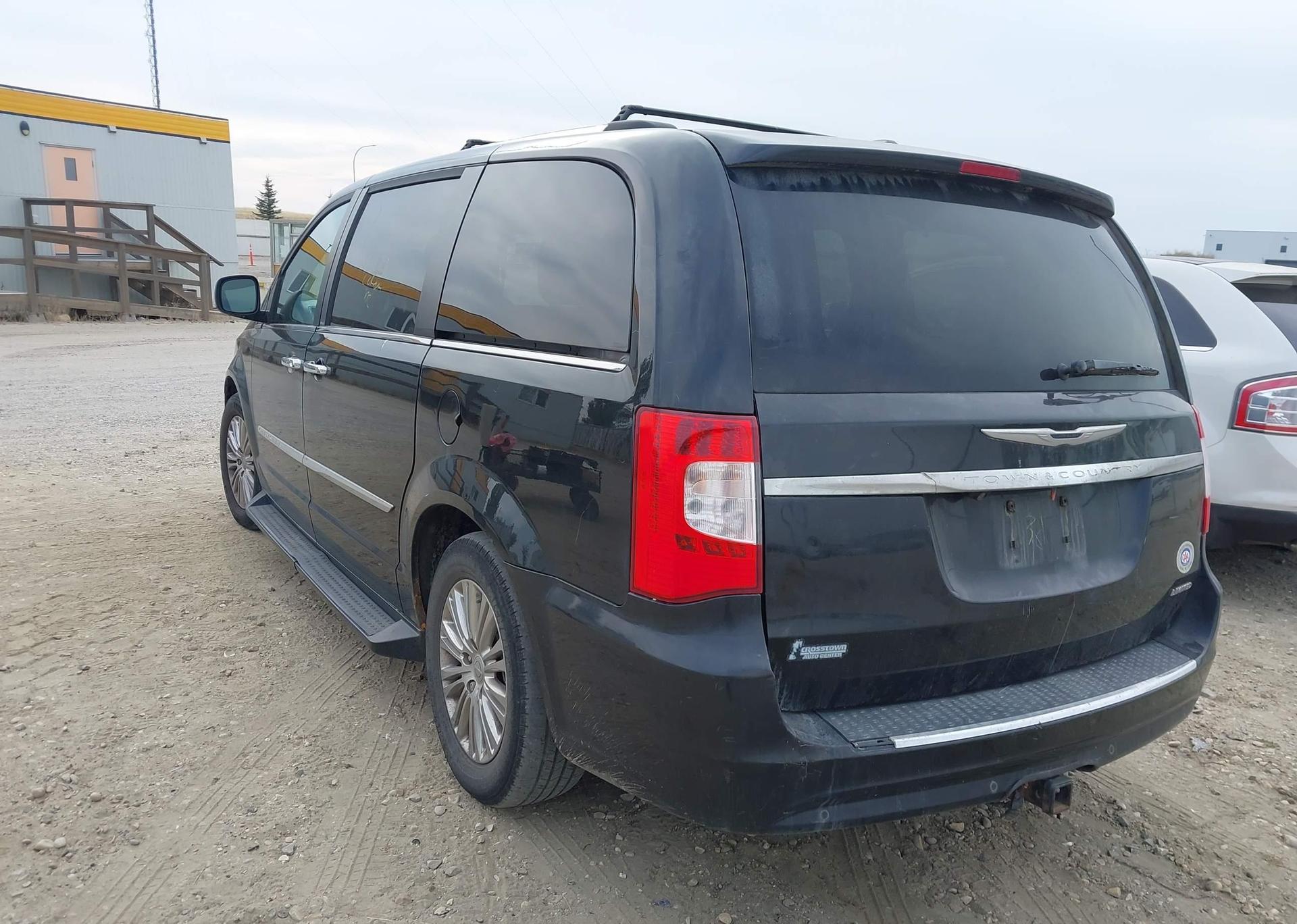 2011 CHRYSLER TOWN & COUNTRY LIMITED