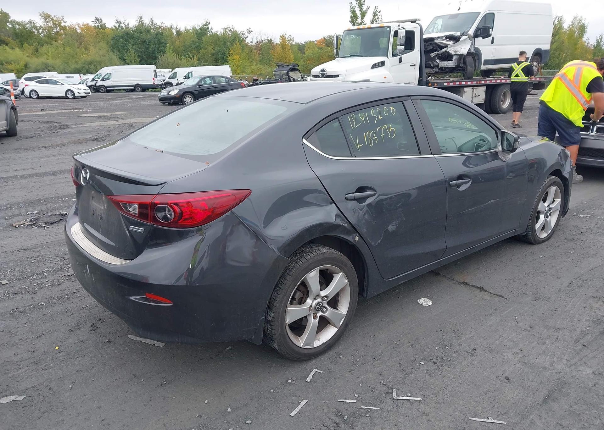 2015 MAZDA 3 TOURING