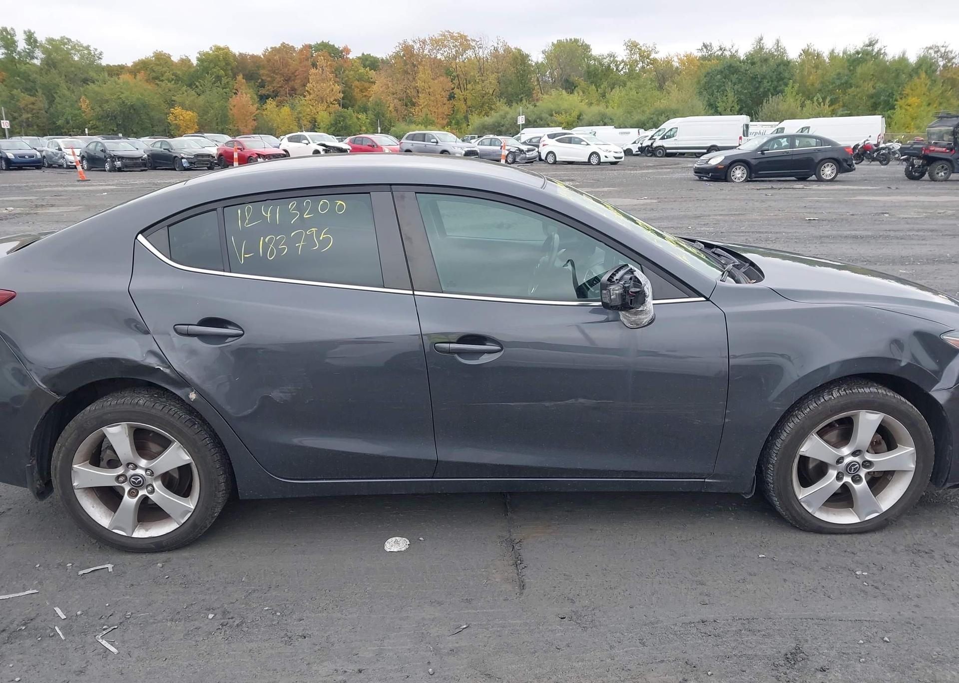 2015 MAZDA 3 TOURING
