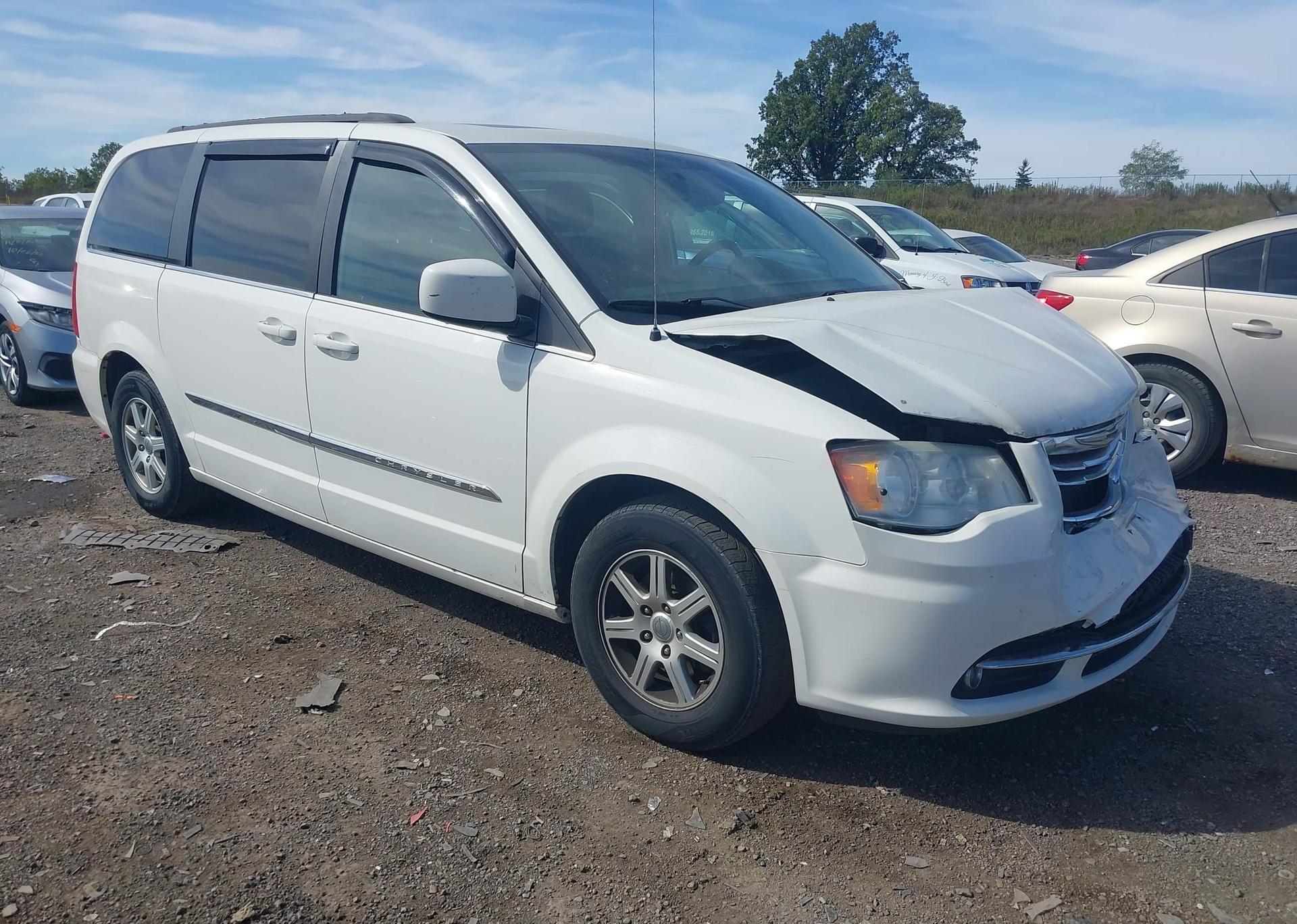 2011 CHRYSLER TOWN & COUNTRY