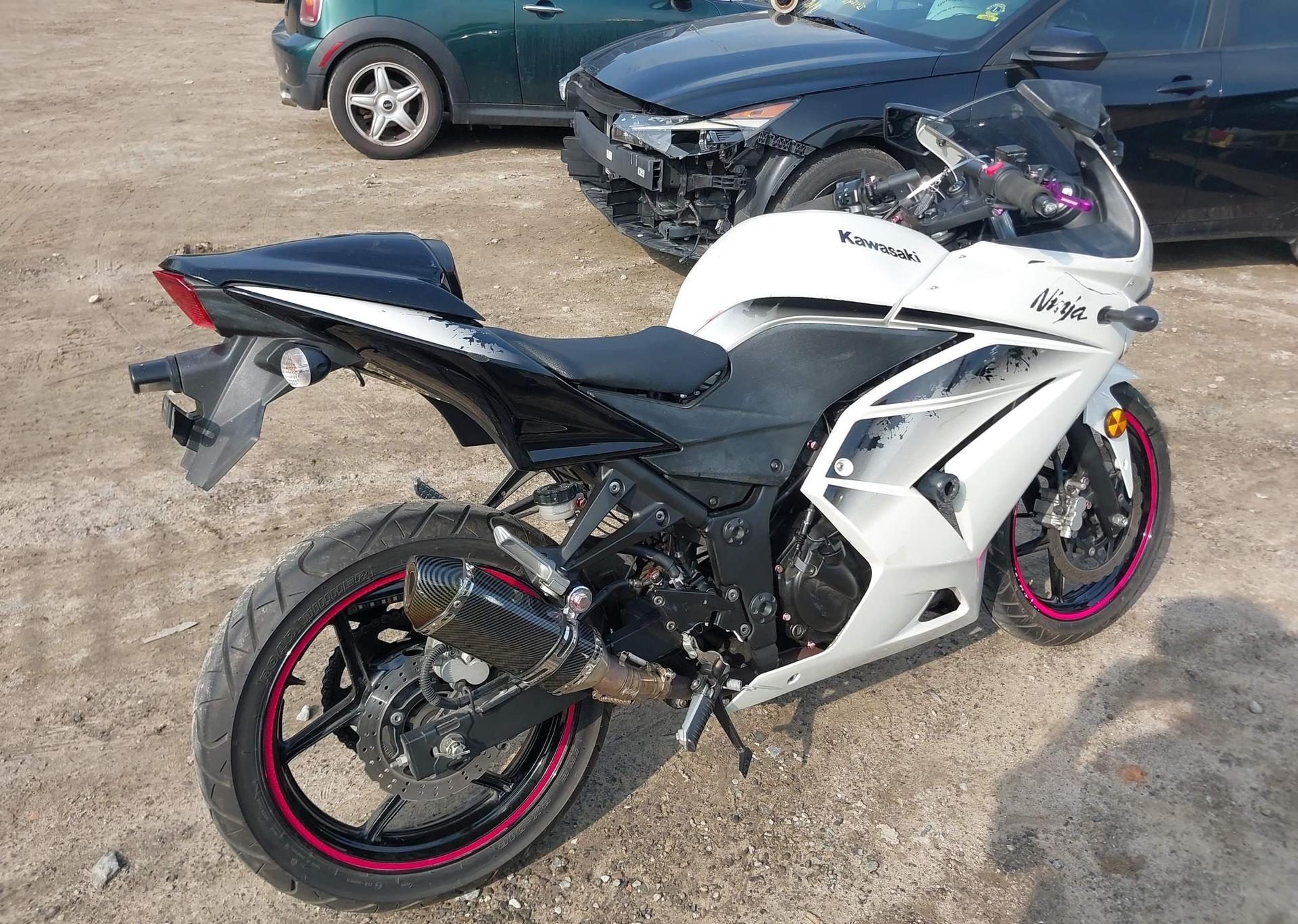 2011 KAWASAKI EX250 J