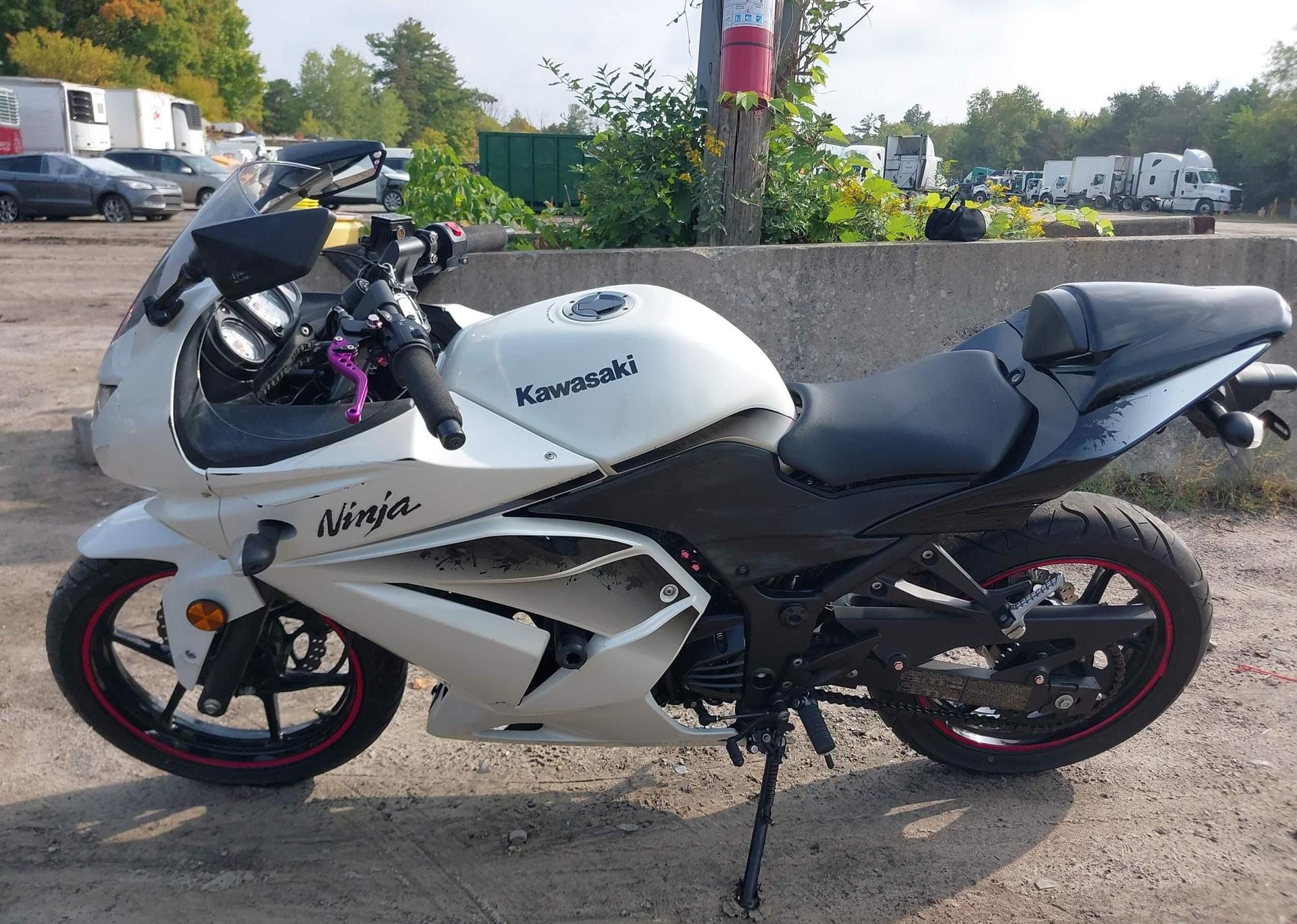 2011 KAWASAKI EX250 J