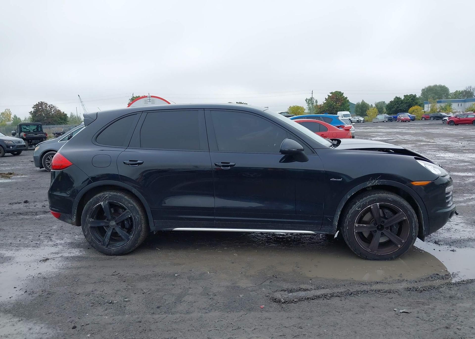 2013 PORSCHE CAYENNE