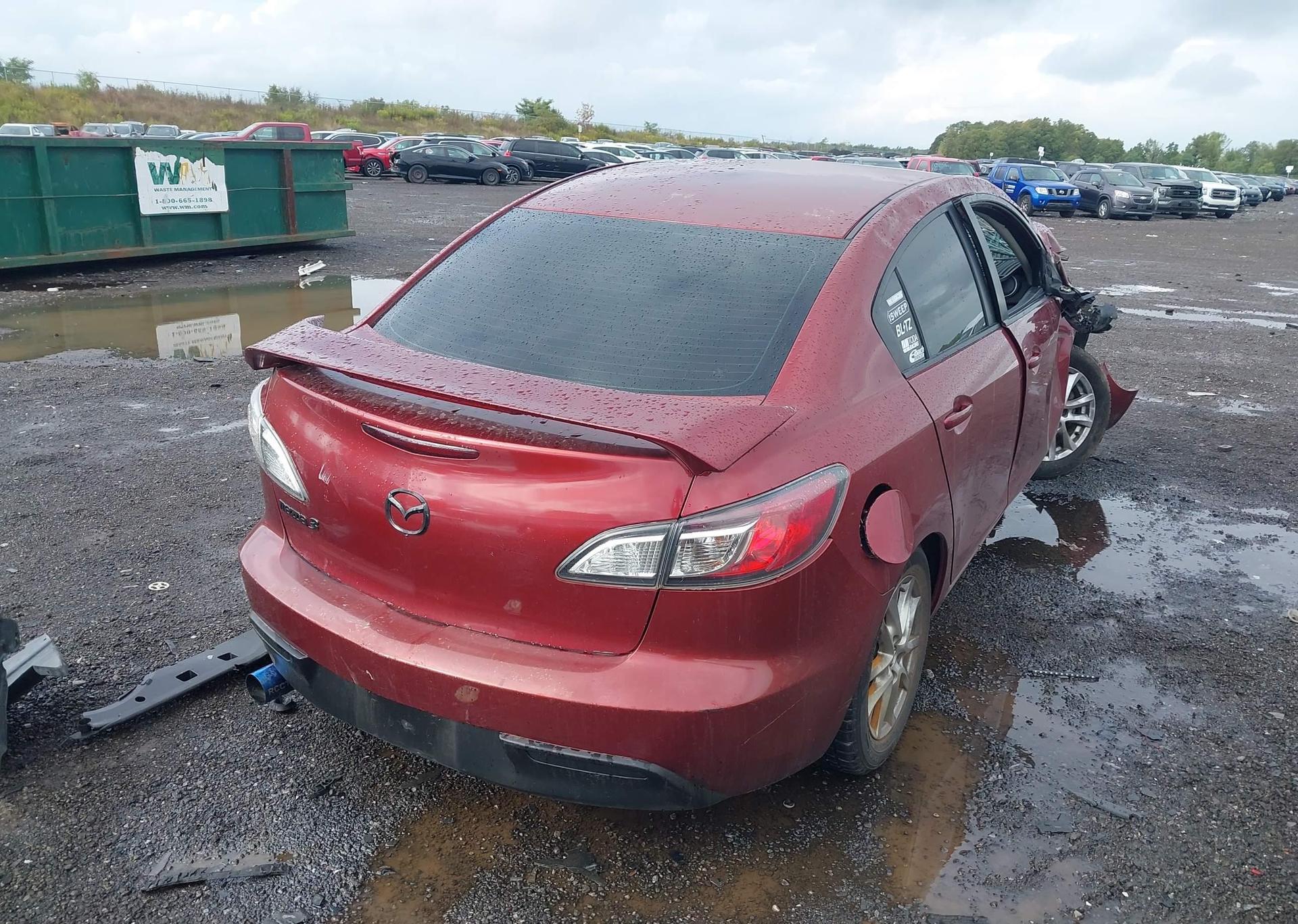 2011 MAZDA 3 I