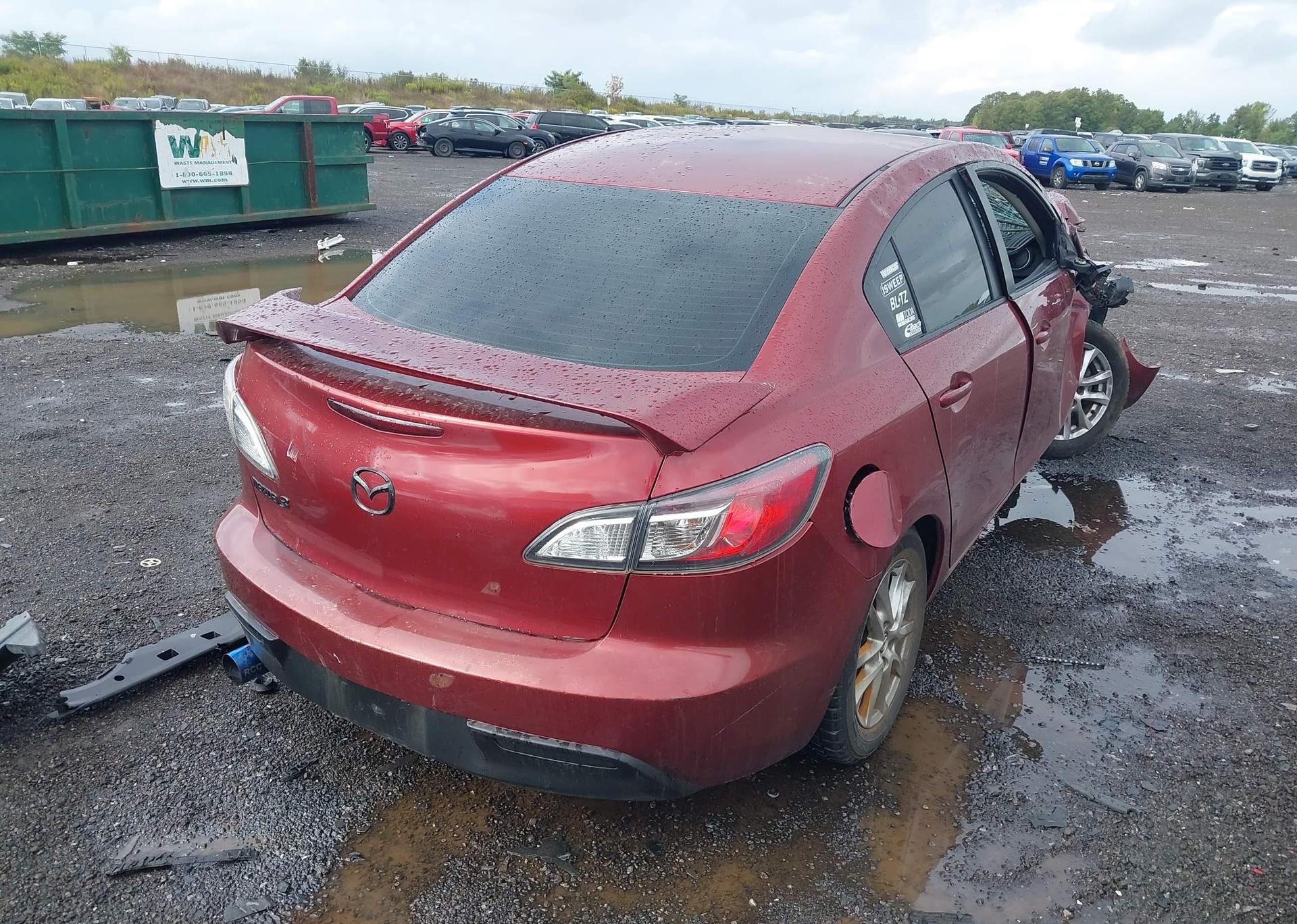 2011 MAZDA 3 I