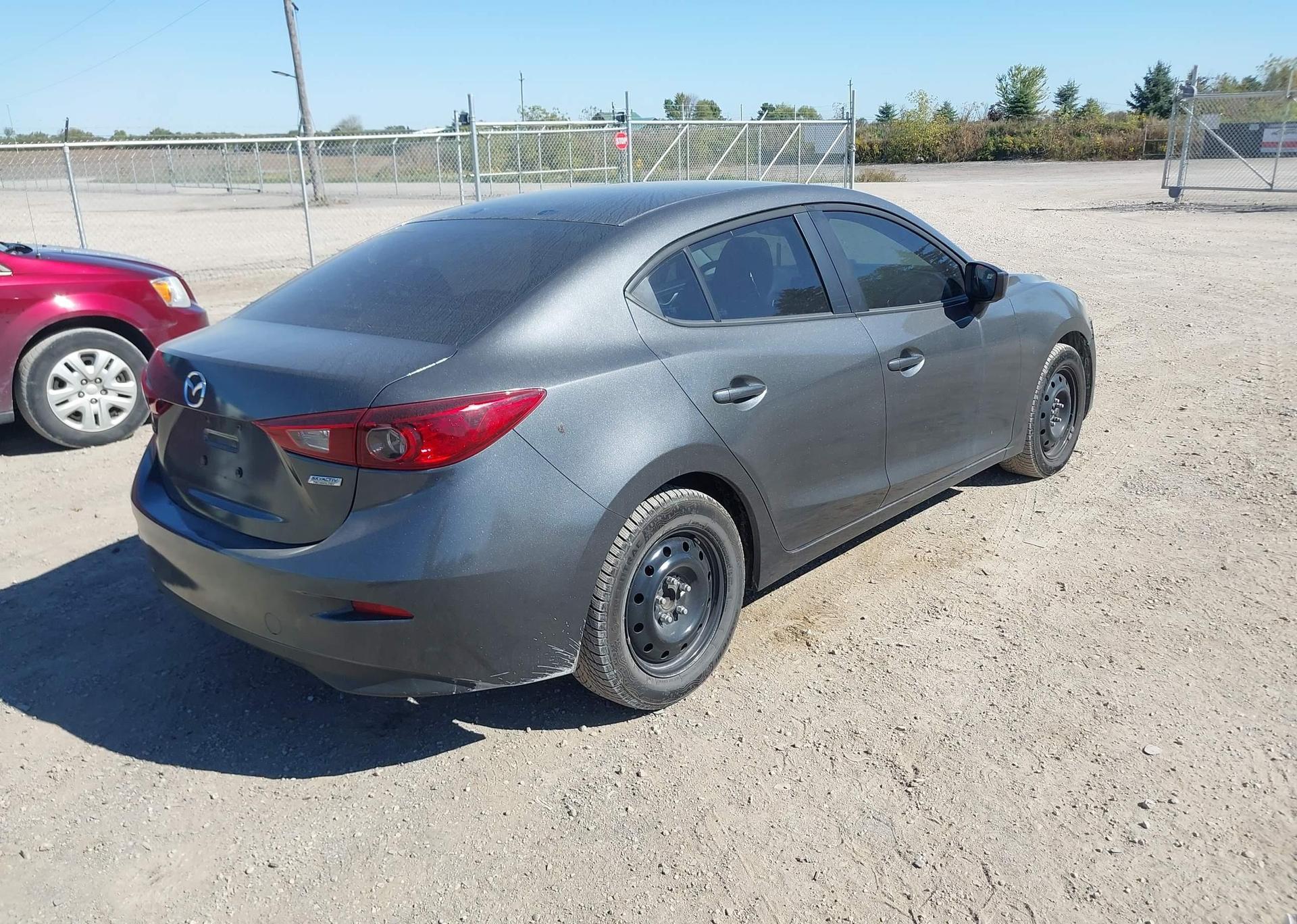 2015 MAZDA MAZDA3