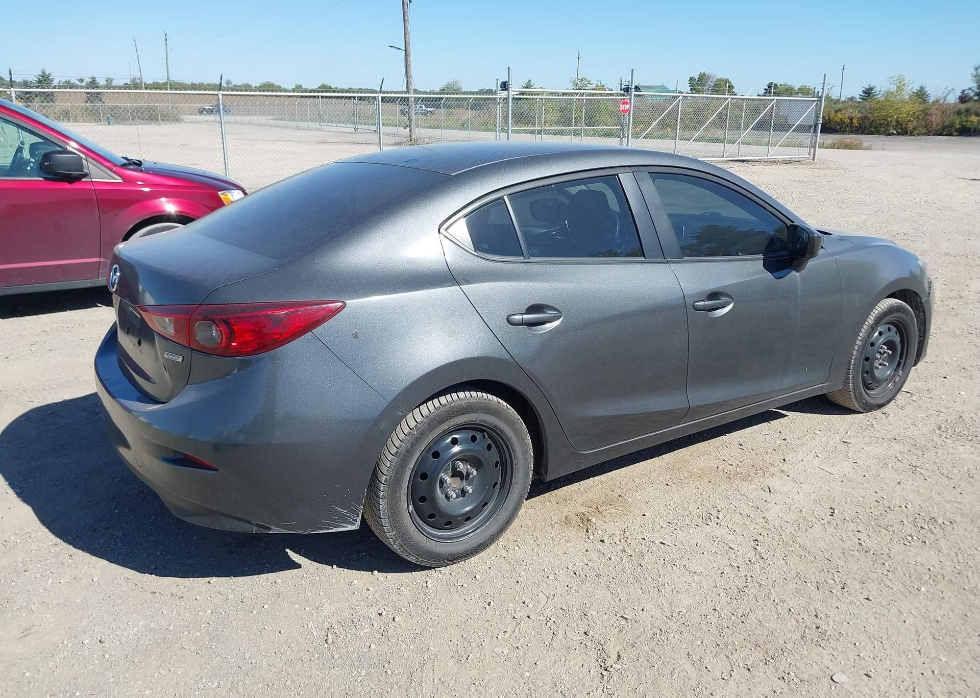 2015 MAZDA MAZDA3