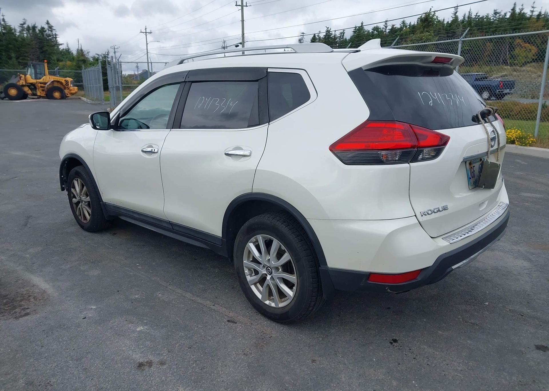 2017 NISSAN ROGUE S