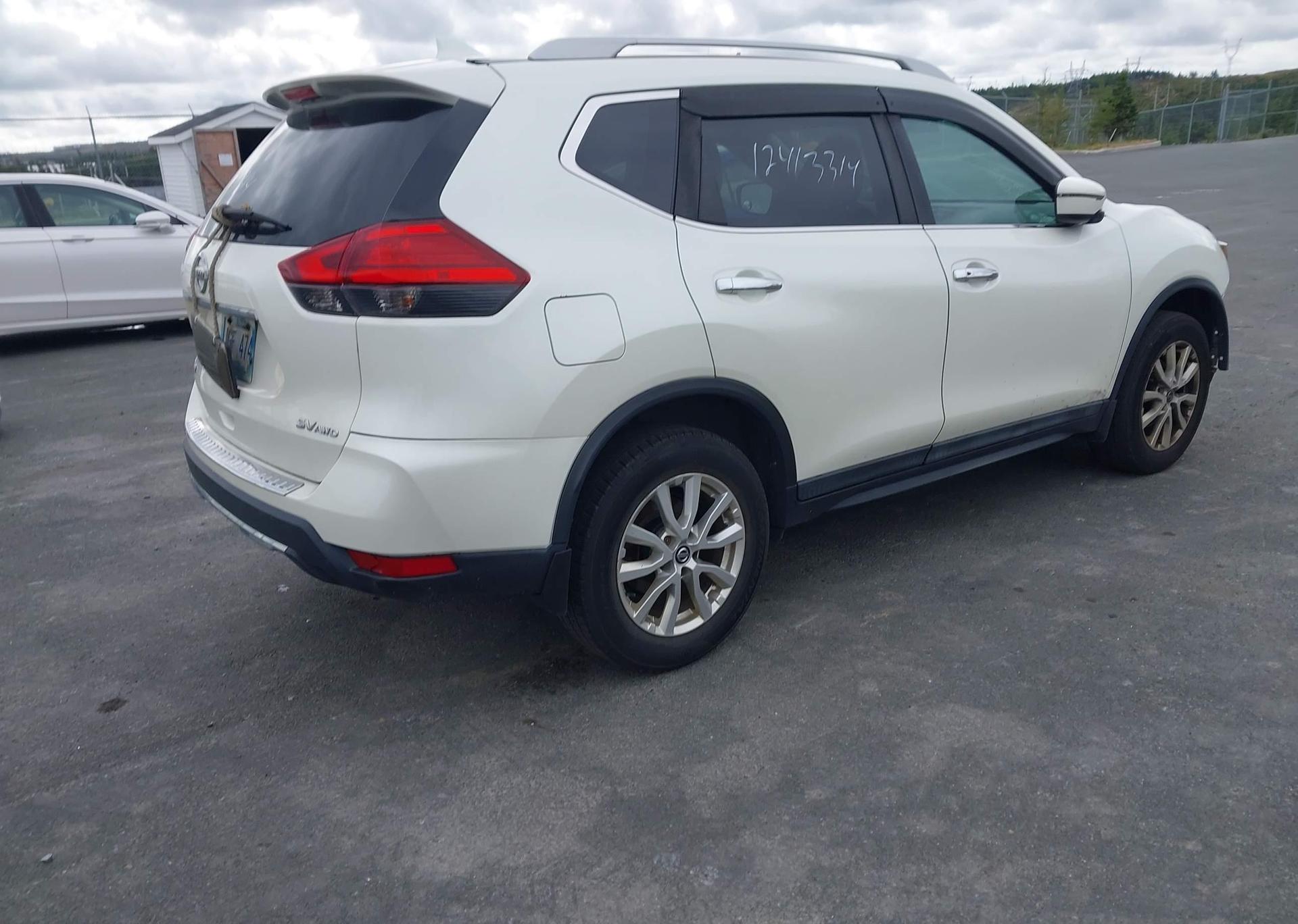 2017 NISSAN ROGUE S
