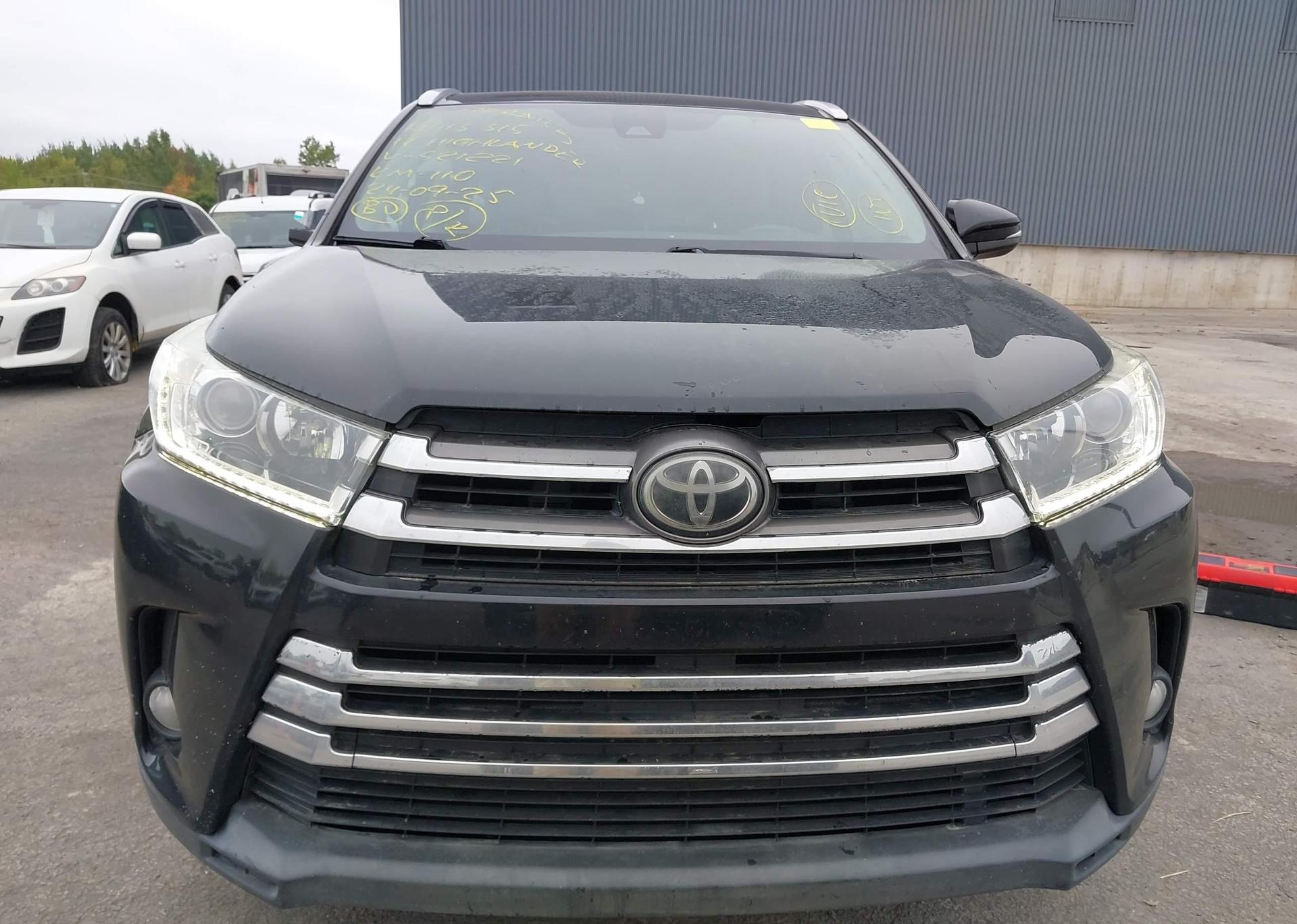 2017 TOYOTA highlander xle