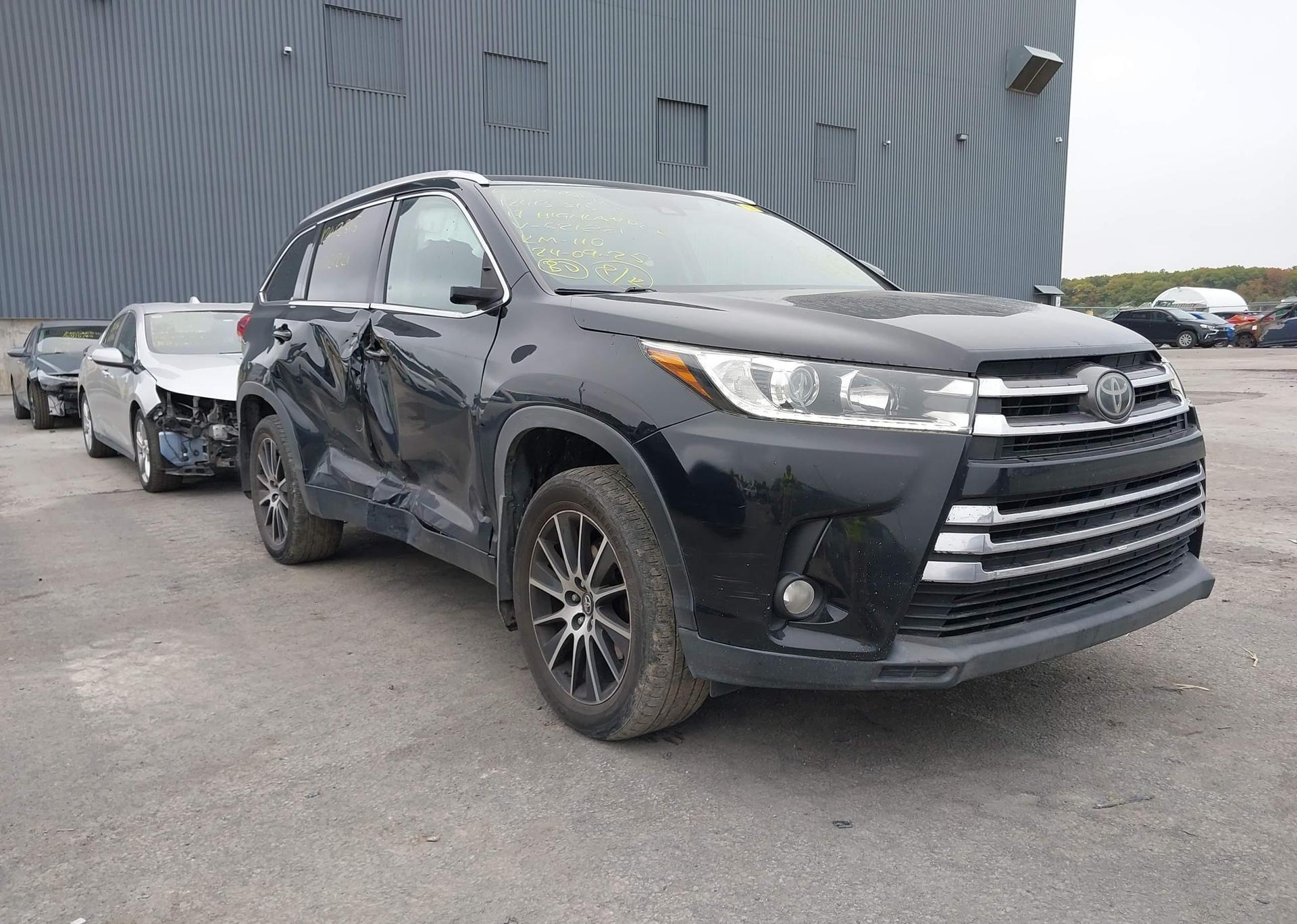 2017 TOYOTA highlander xle