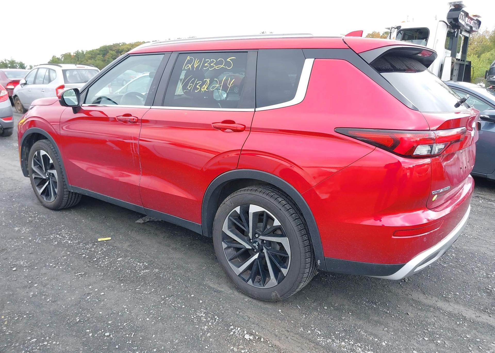 2022 MITSUBISHI OUTLANDER SE
