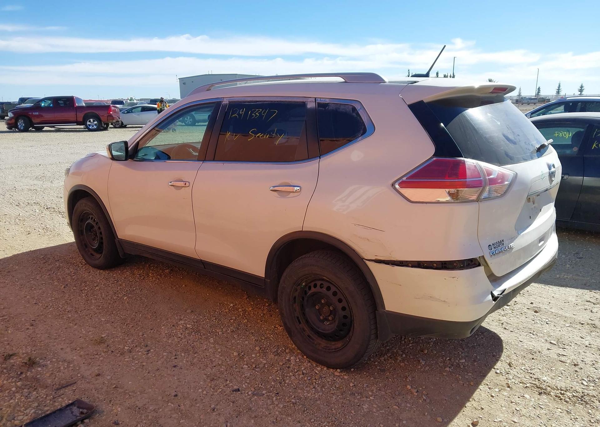 2014 NISSAN ROGUE S