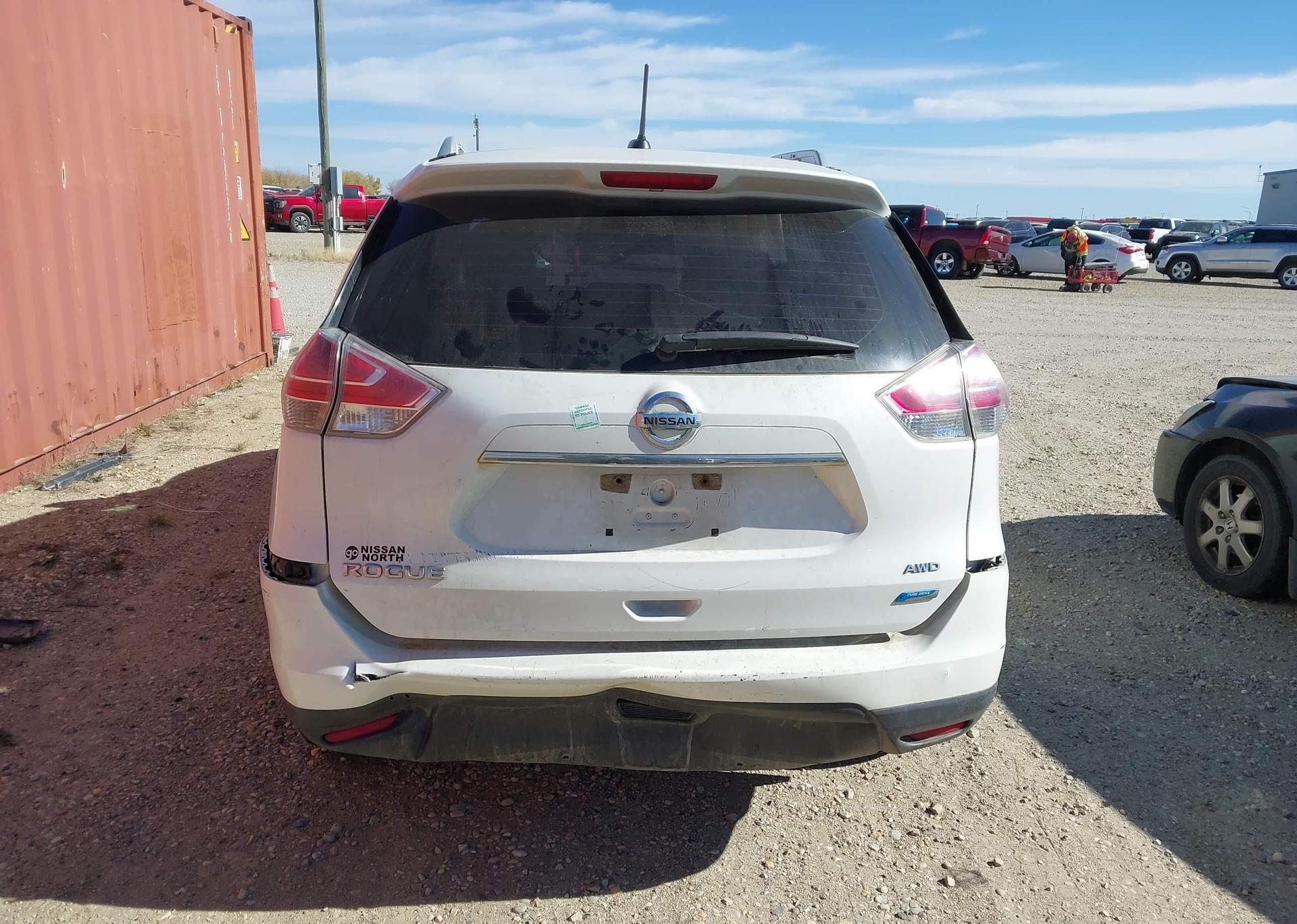 2014 NISSAN ROGUE S