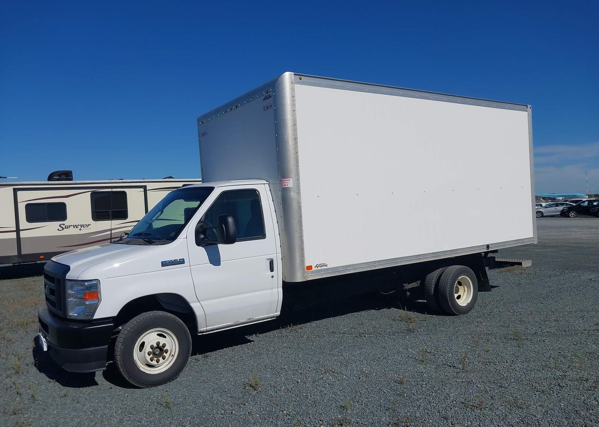 2024 FORD ECONOLINE E450 SUPER DUTY CUTAWAY VAN
