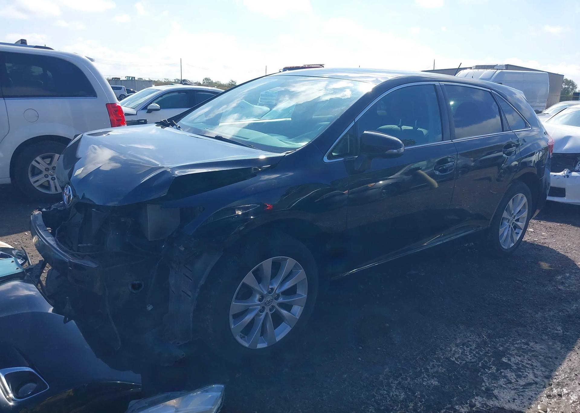 2013 TOYOTA VENZA LE