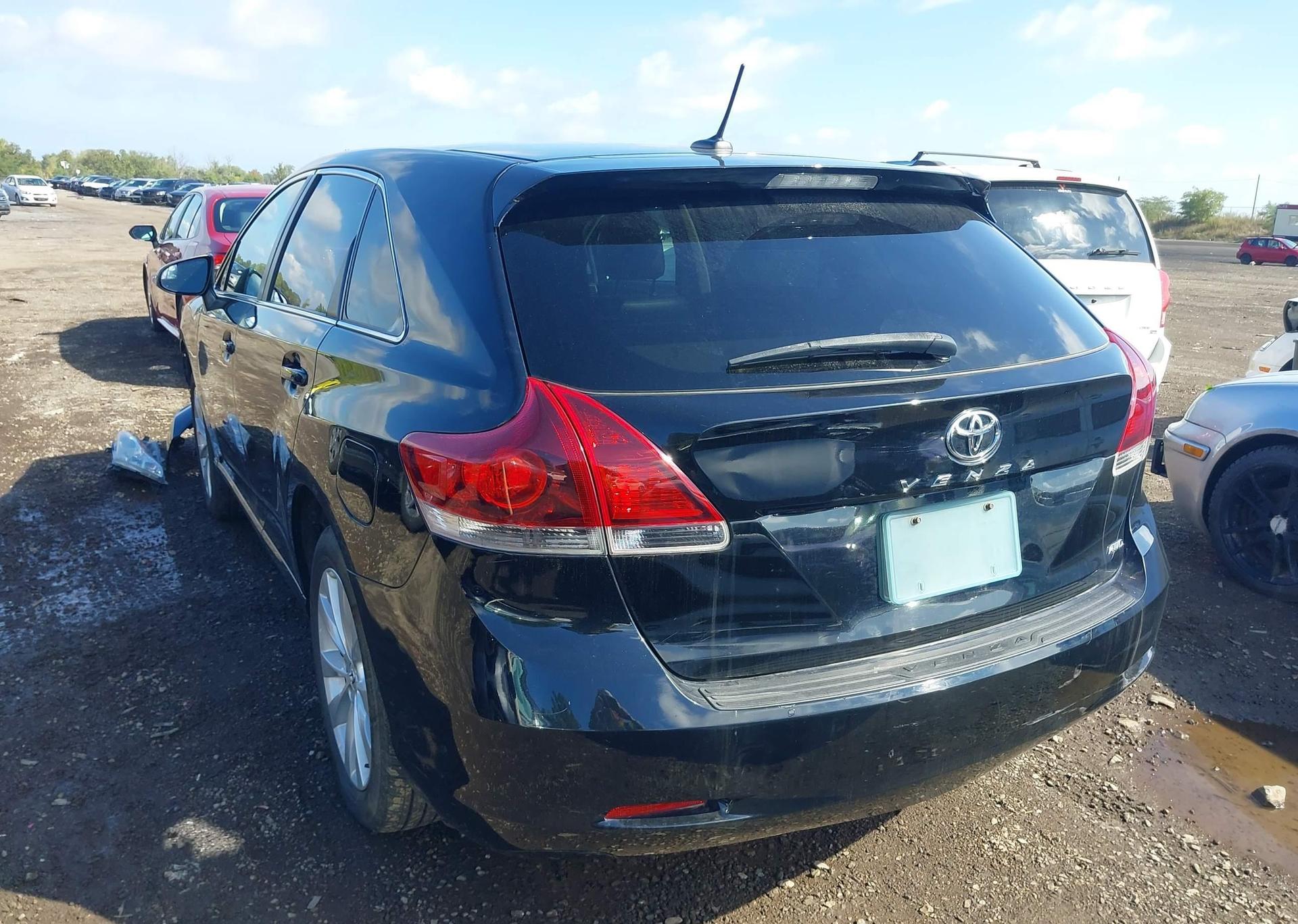 2013 TOYOTA VENZA LE
