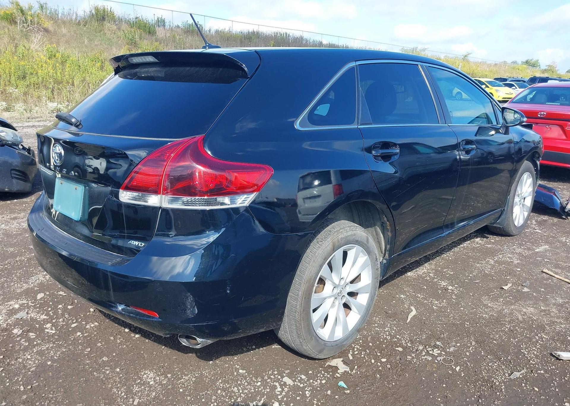 2013 TOYOTA VENZA LE