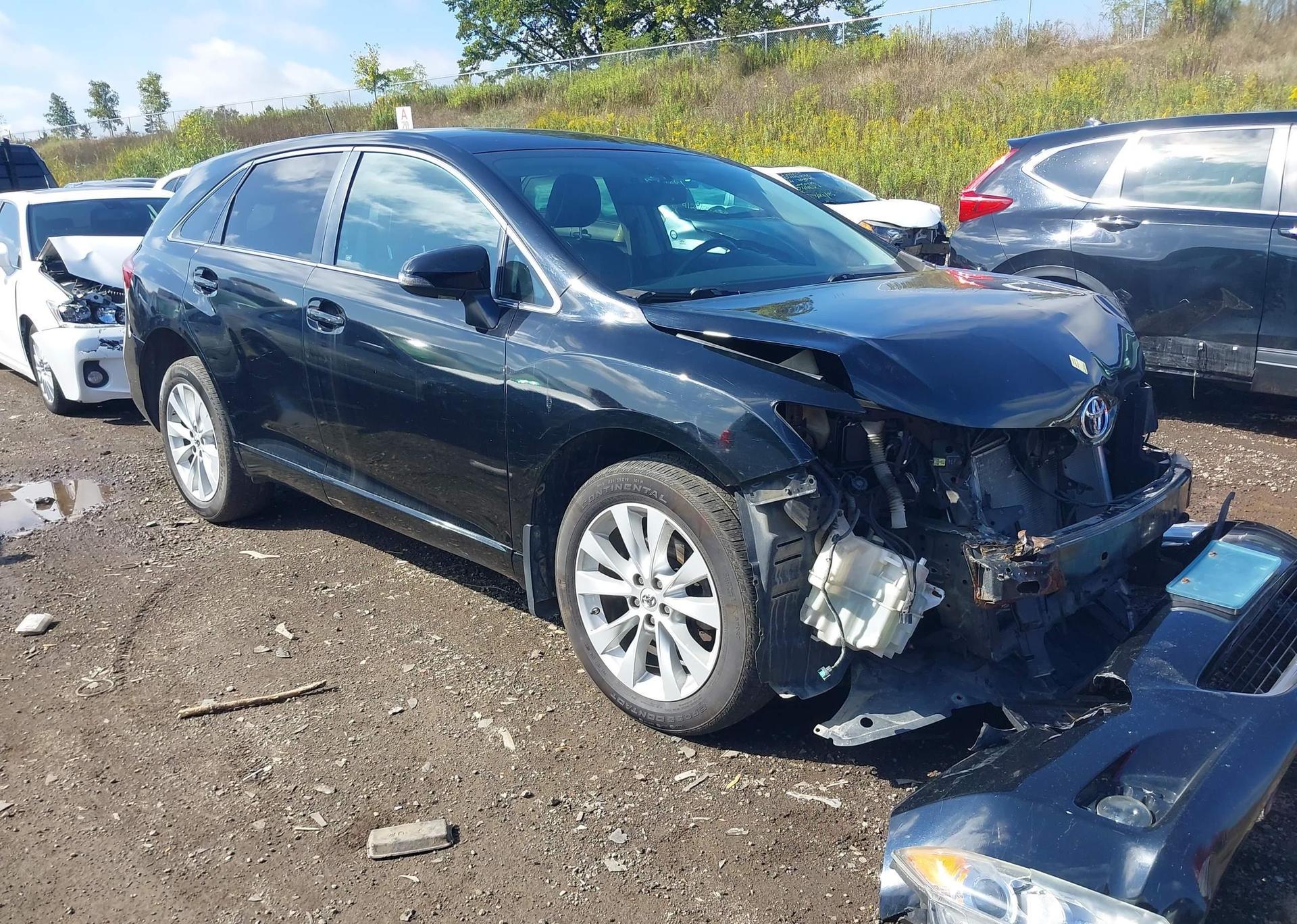 2013 TOYOTA VENZA LE
