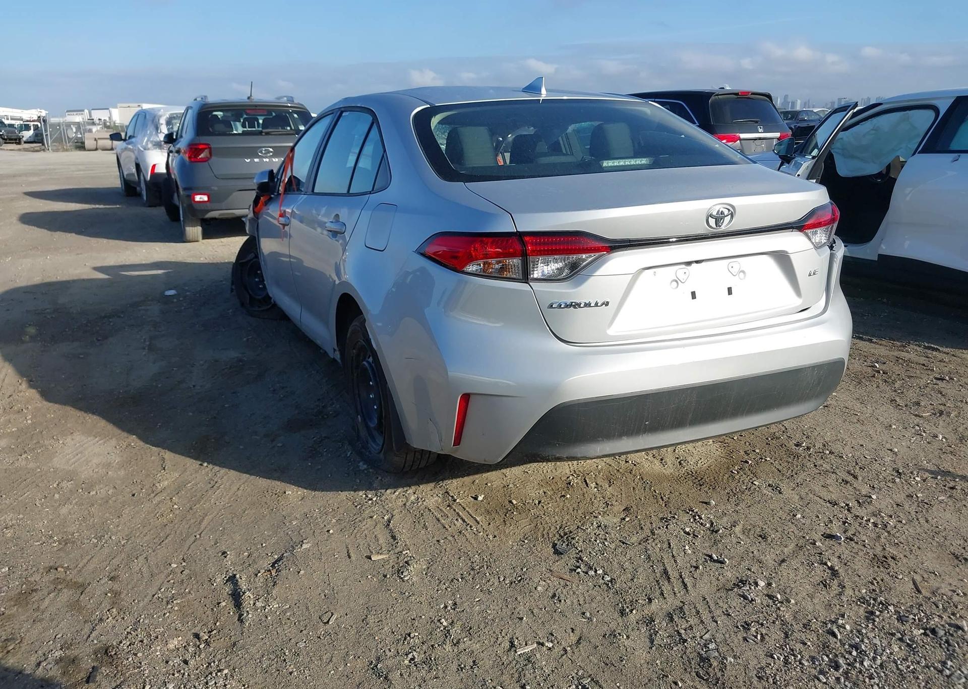 2025 TOYOTA COROLLA LE