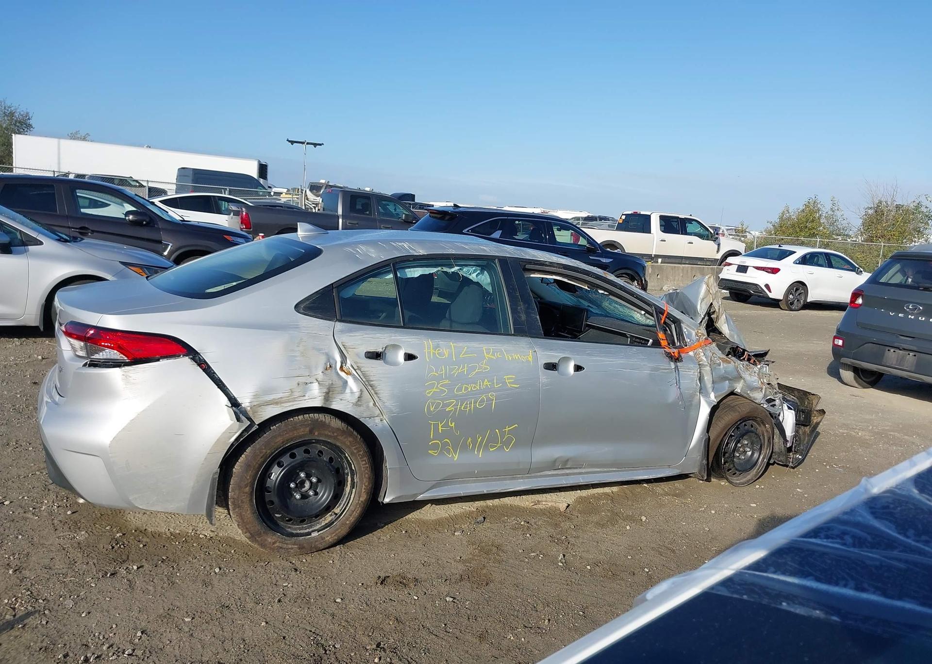 2025 TOYOTA COROLLA LE