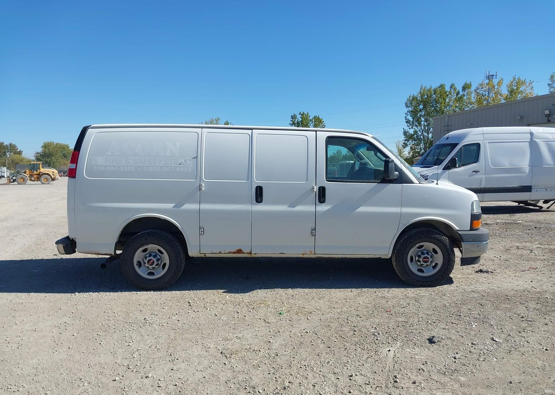 2017 GMC SAVANA 2500 WORK VAN