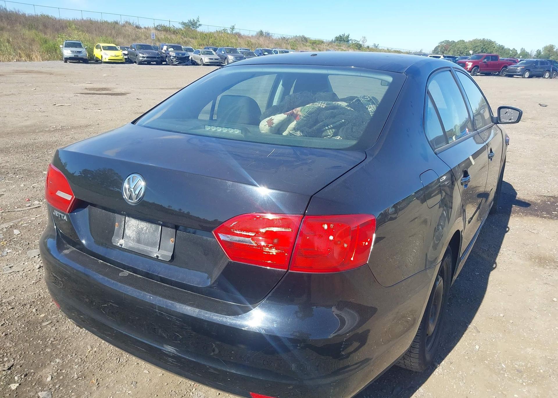 2012 VOLKSWAGEN JETTA