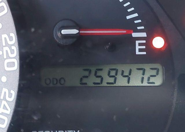 2002 LEXUS IS 300