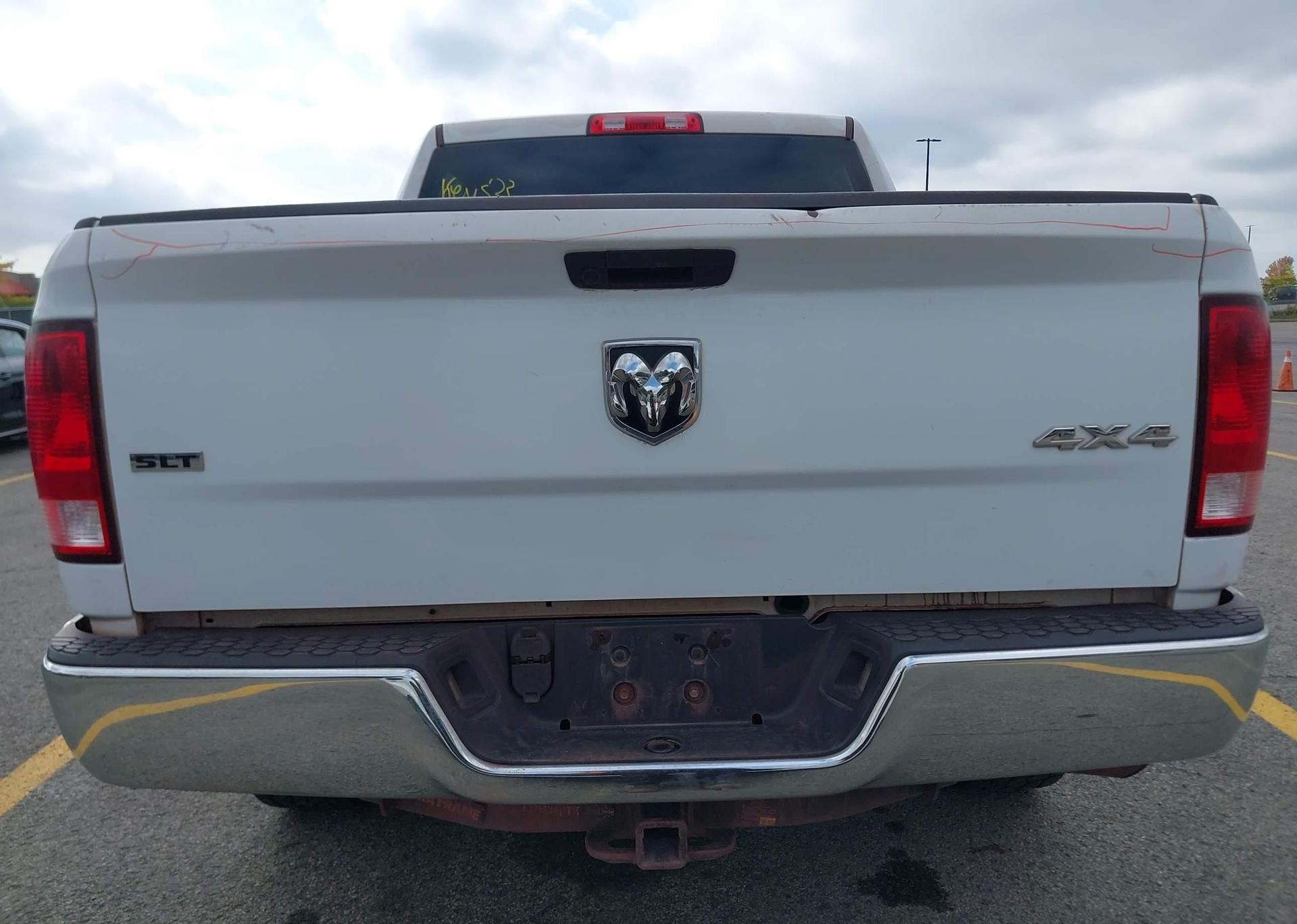 2022 RAM 1500 CLASSIC SLT