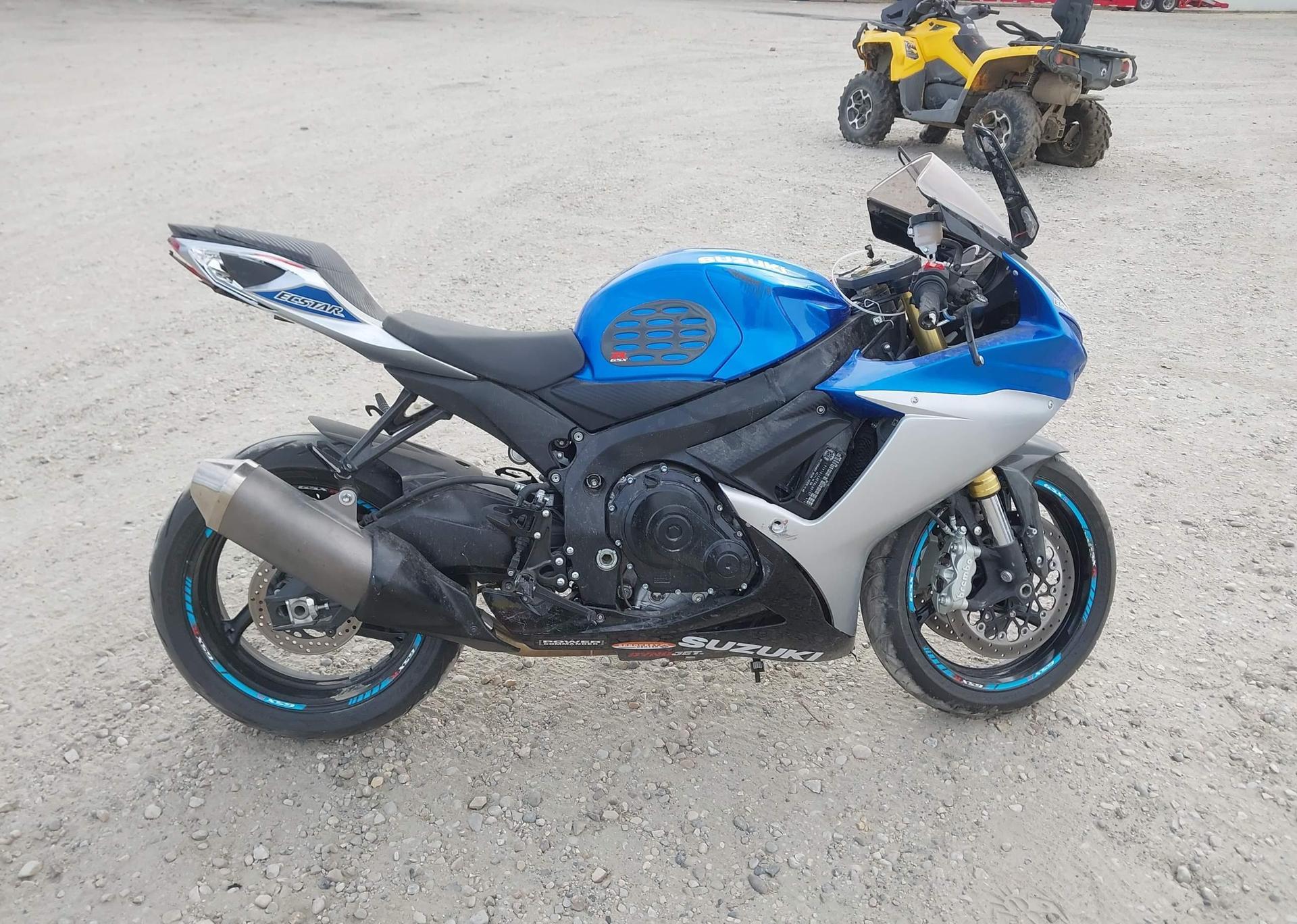2023 SUZUKI GSX-R750