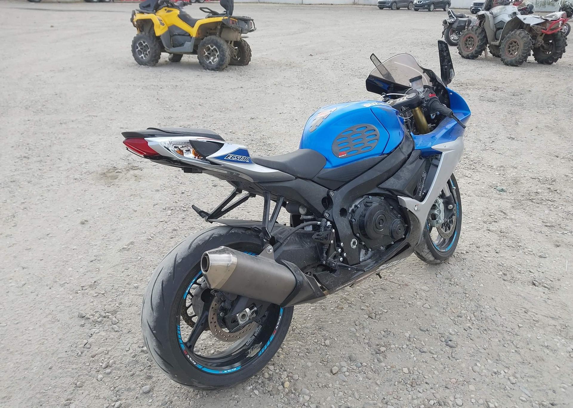 2023 SUZUKI GSX-R750