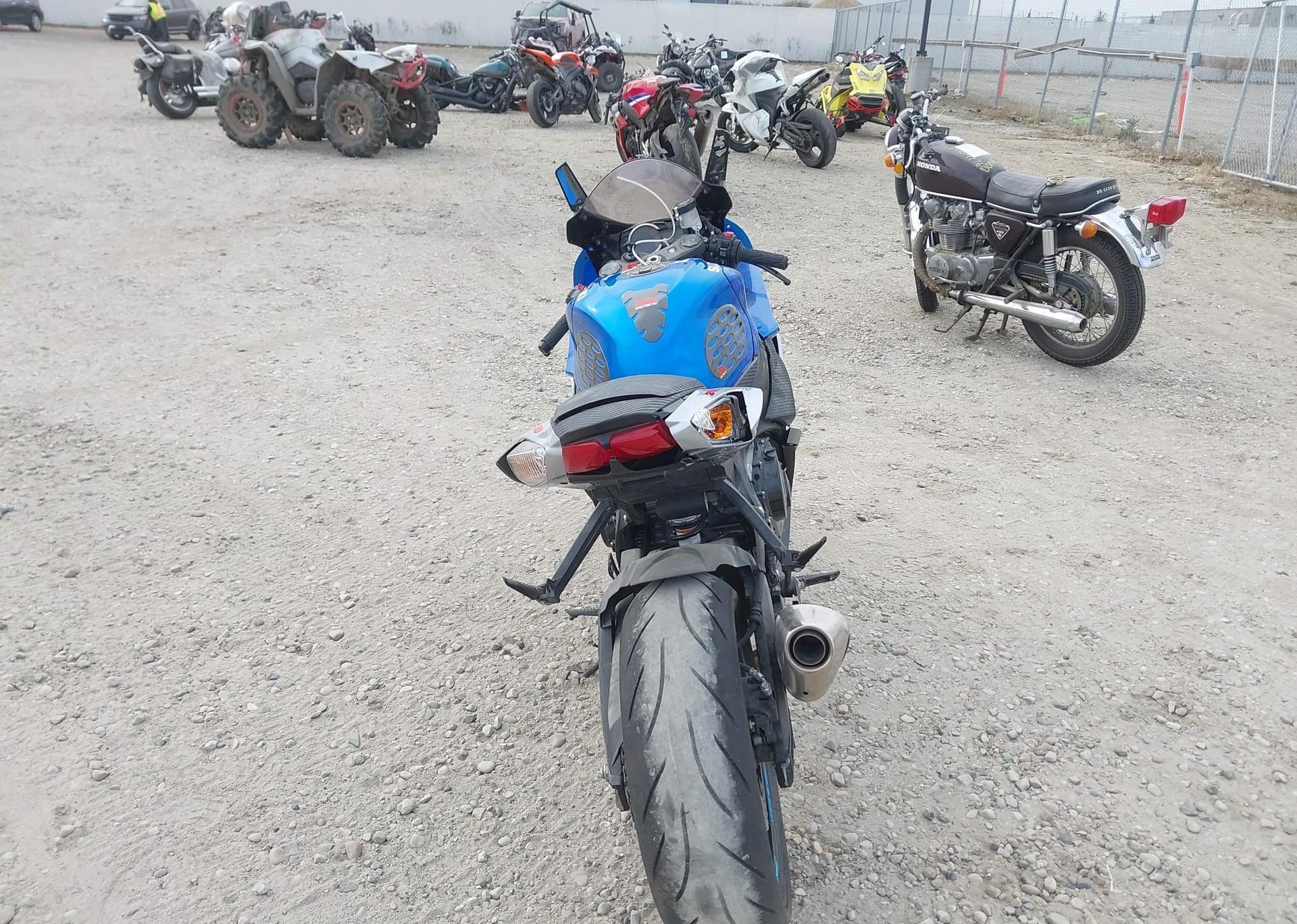 2023 SUZUKI GSX-R750
