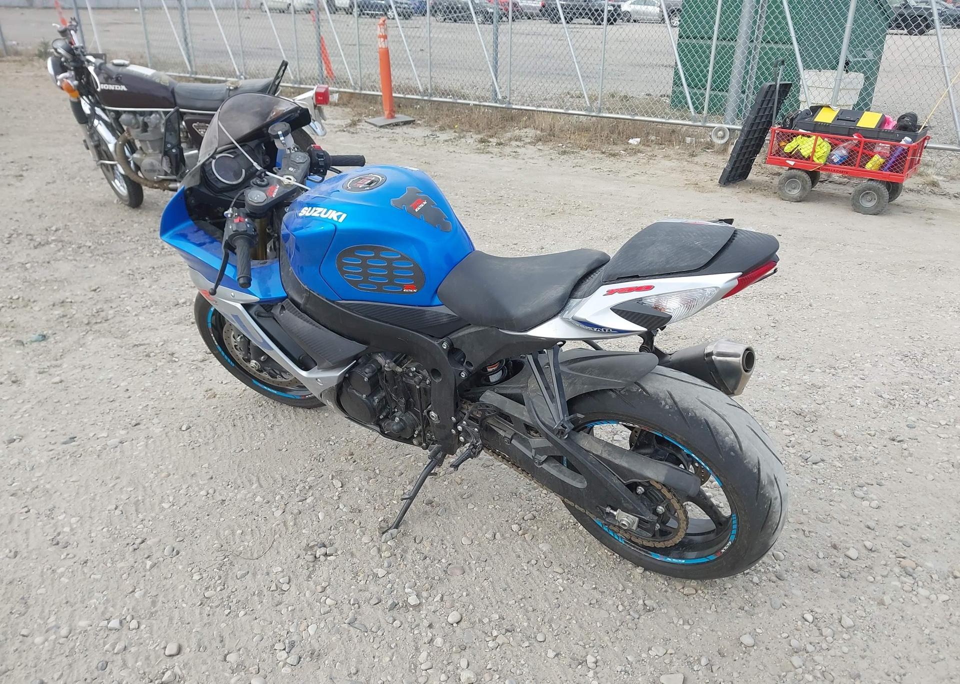 2023 SUZUKI GSX-R750