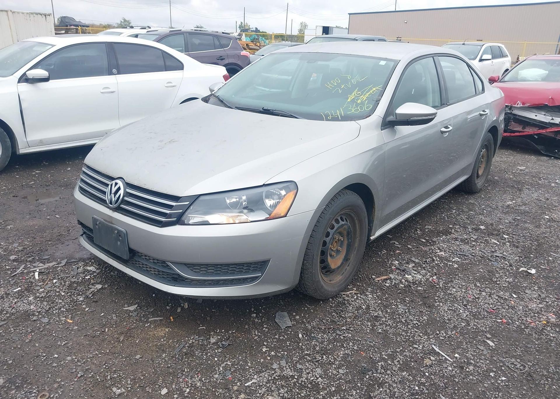 2012 VOLKSWAGEN PASSAT