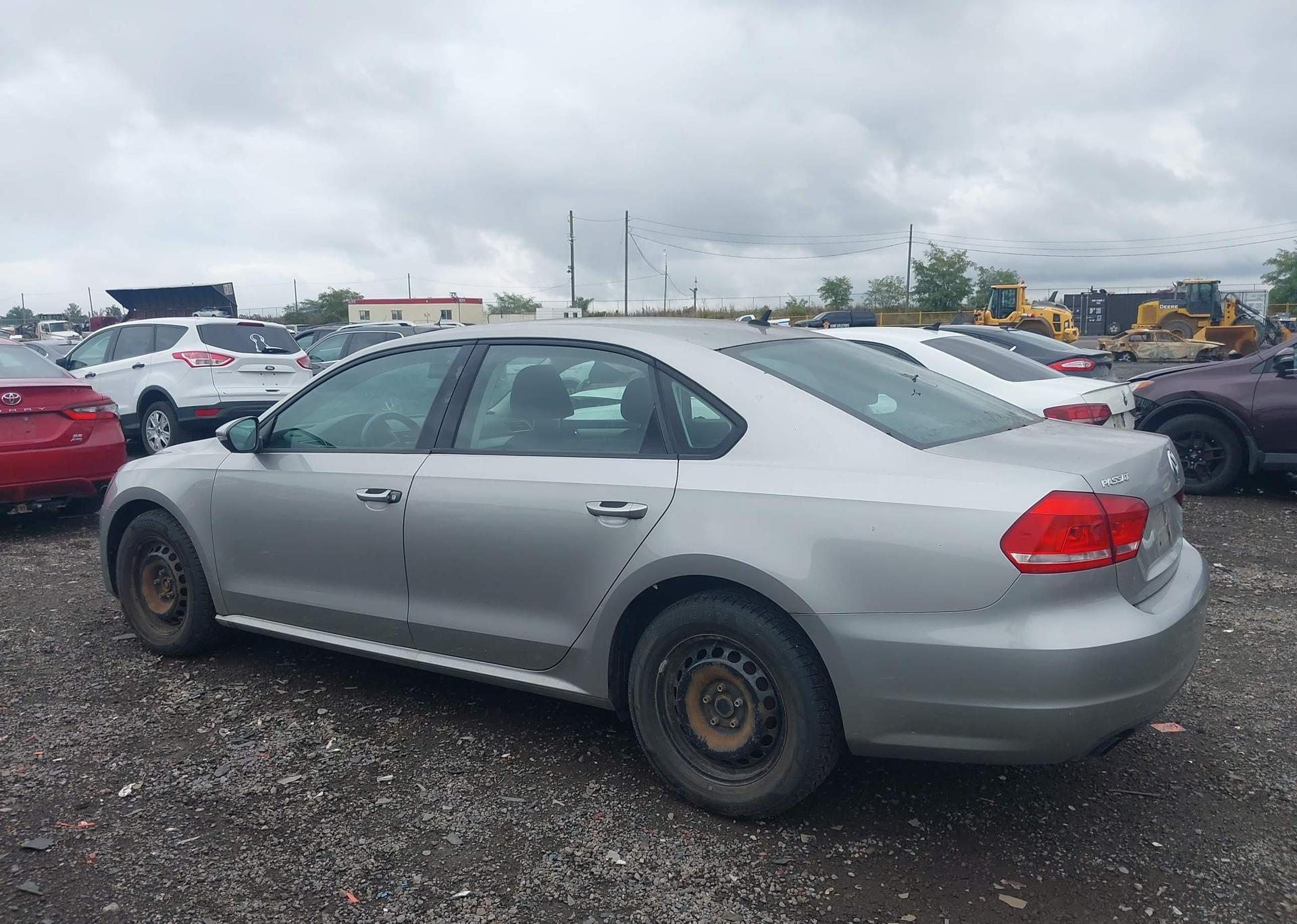 2012 VOLKSWAGEN PASSAT
