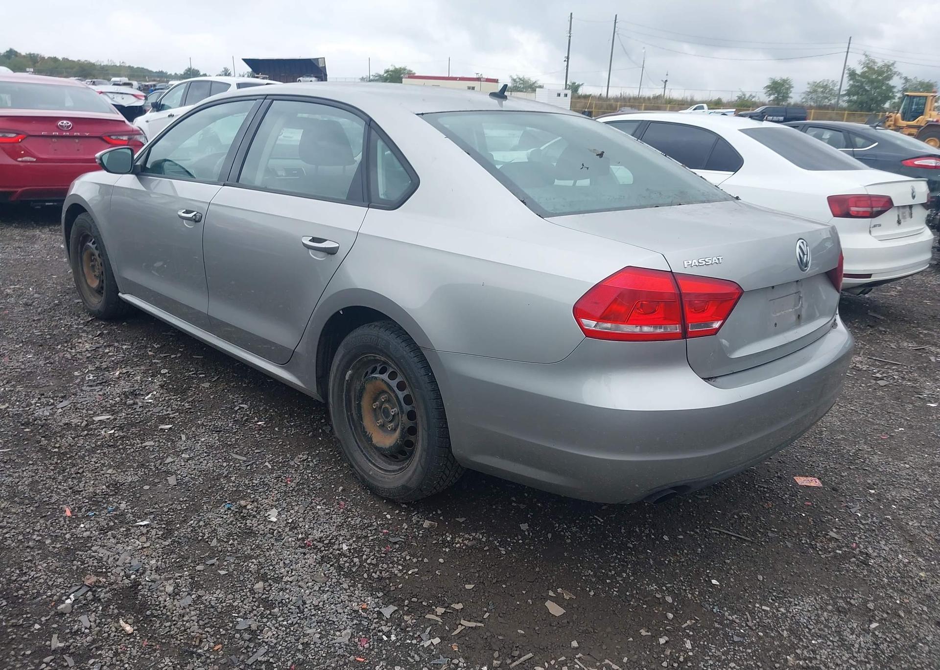 2012 VOLKSWAGEN PASSAT
