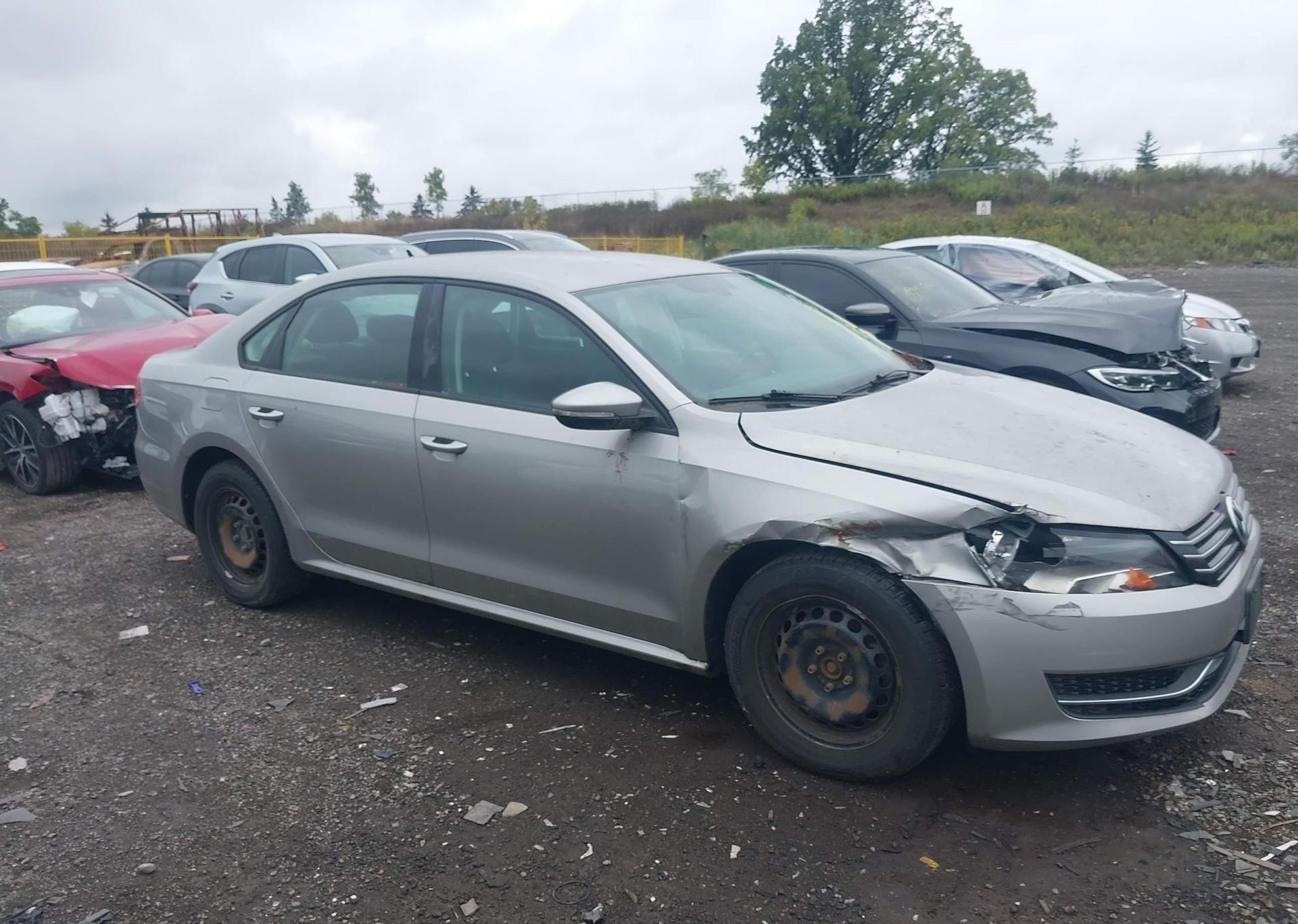 2012 VOLKSWAGEN PASSAT