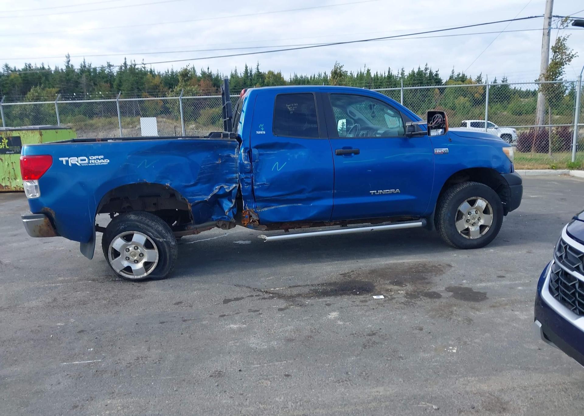 2010 TOYOTA TUNDRA SR5 5.7L V8