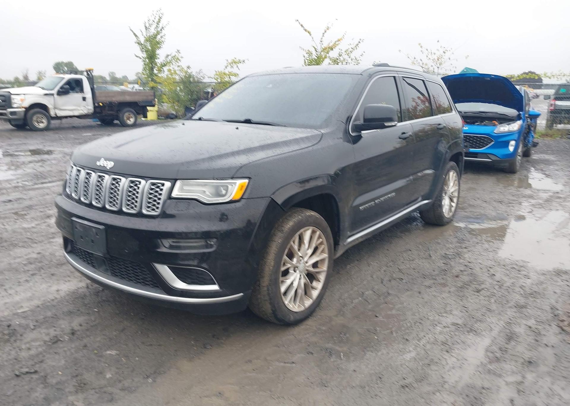 2017 JEEP GRAND CHEROKEE SUMMIT