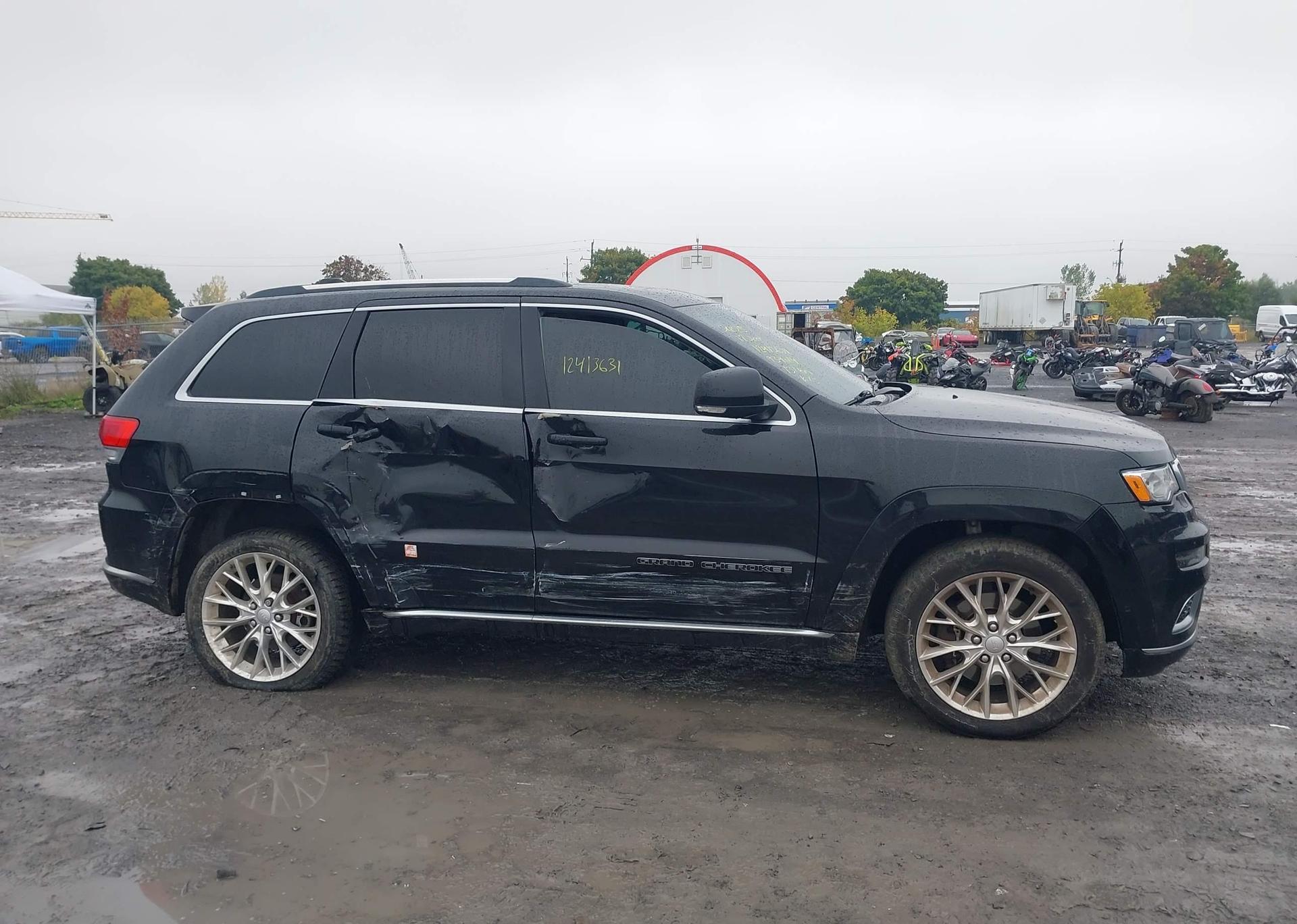 2017 JEEP GRAND CHEROKEE SUMMIT