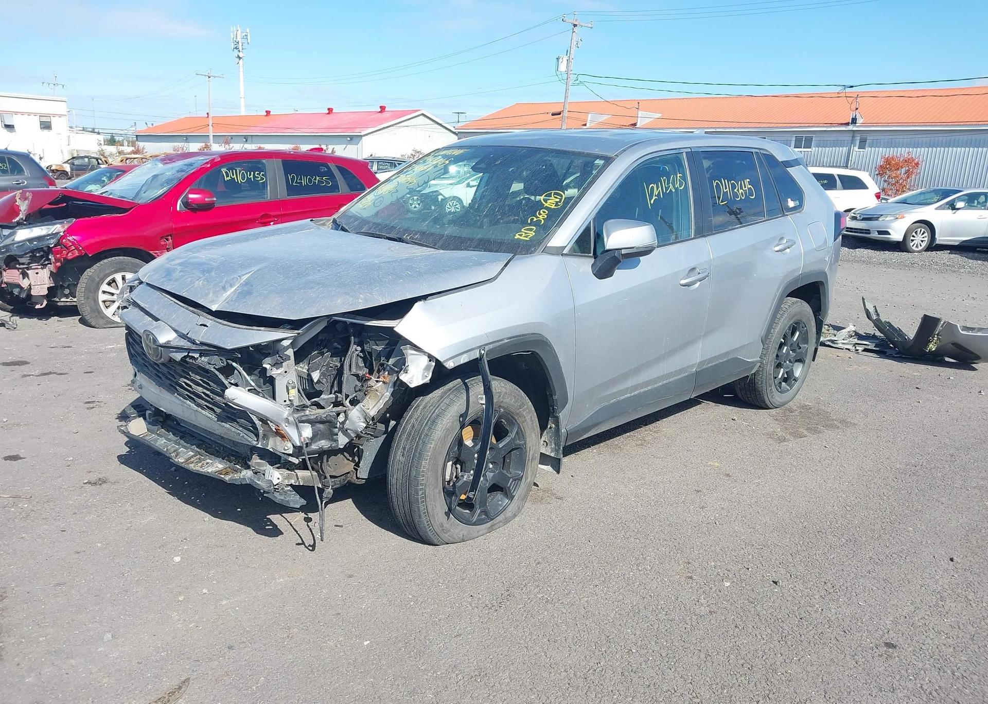 2022 TOYOTA RAV4 LE
