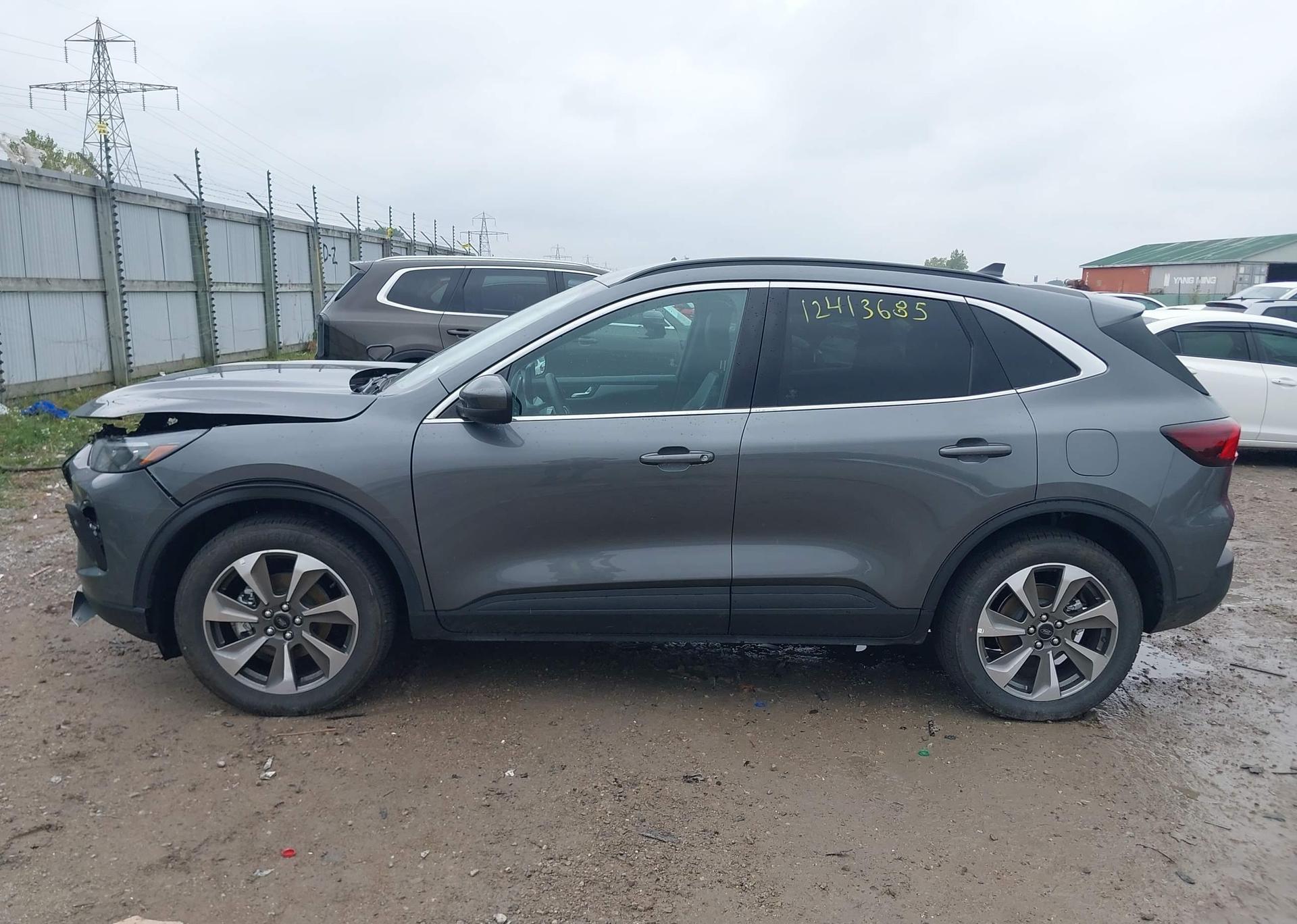 2025 FORD ESCAPE PLATINUM
