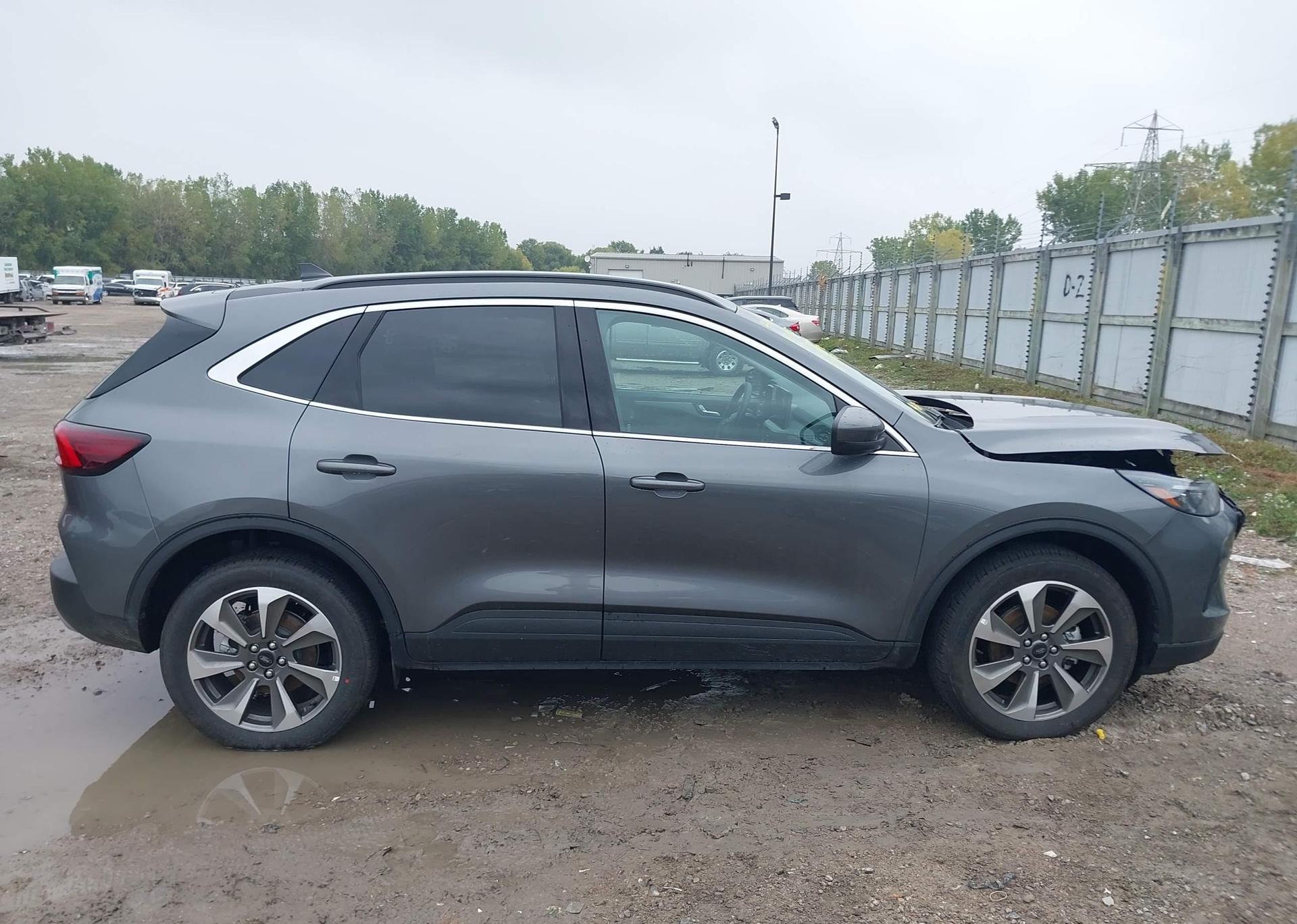 2025 FORD ESCAPE PLATINUM