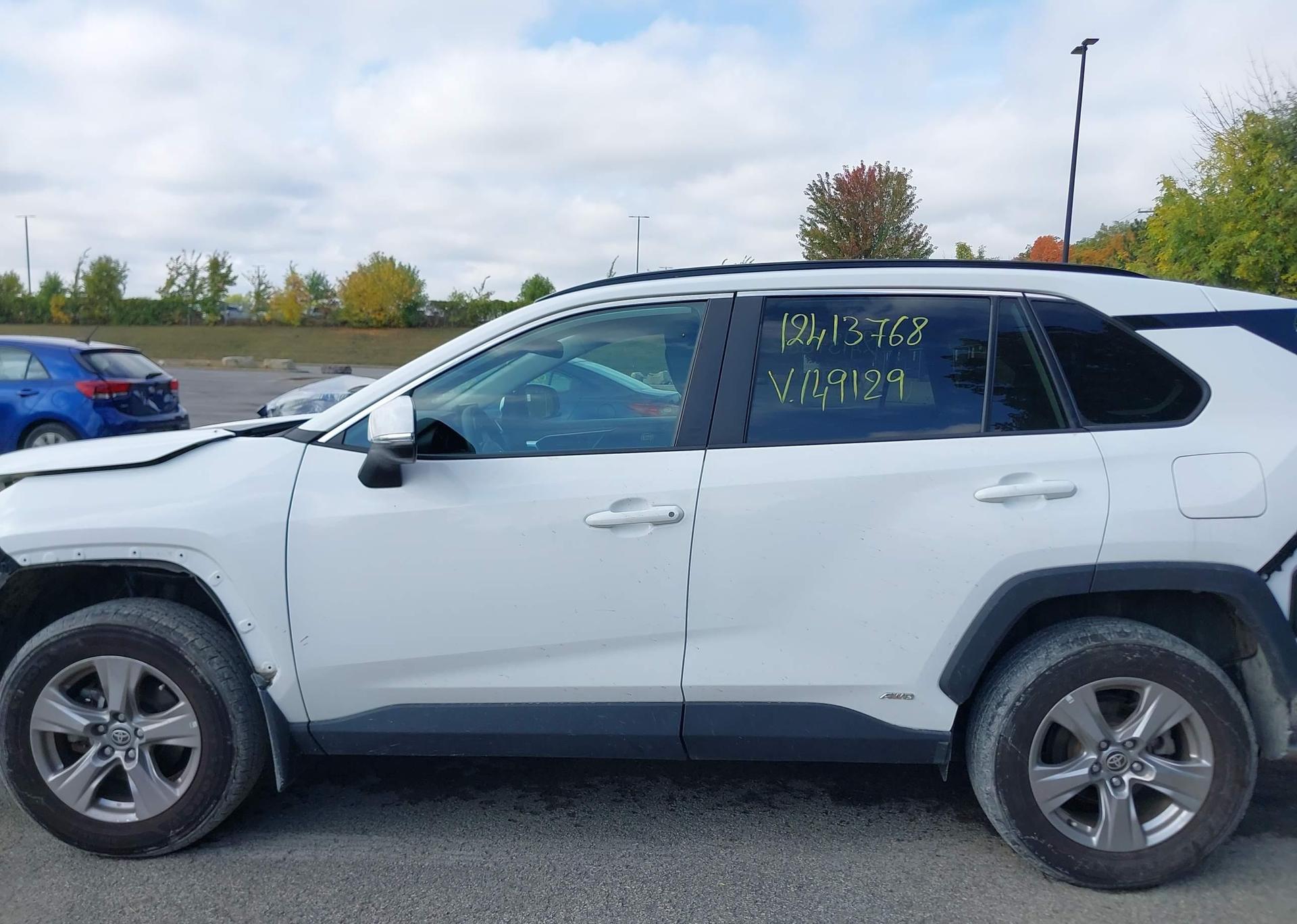 2022 TOYOTA RAV4 HYBRID LE