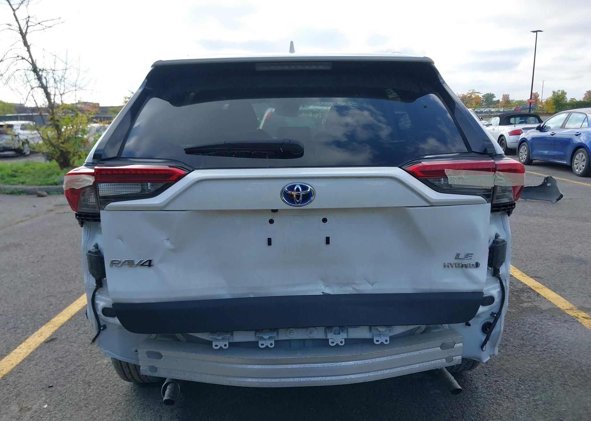 2022 TOYOTA RAV4 HYBRID LE