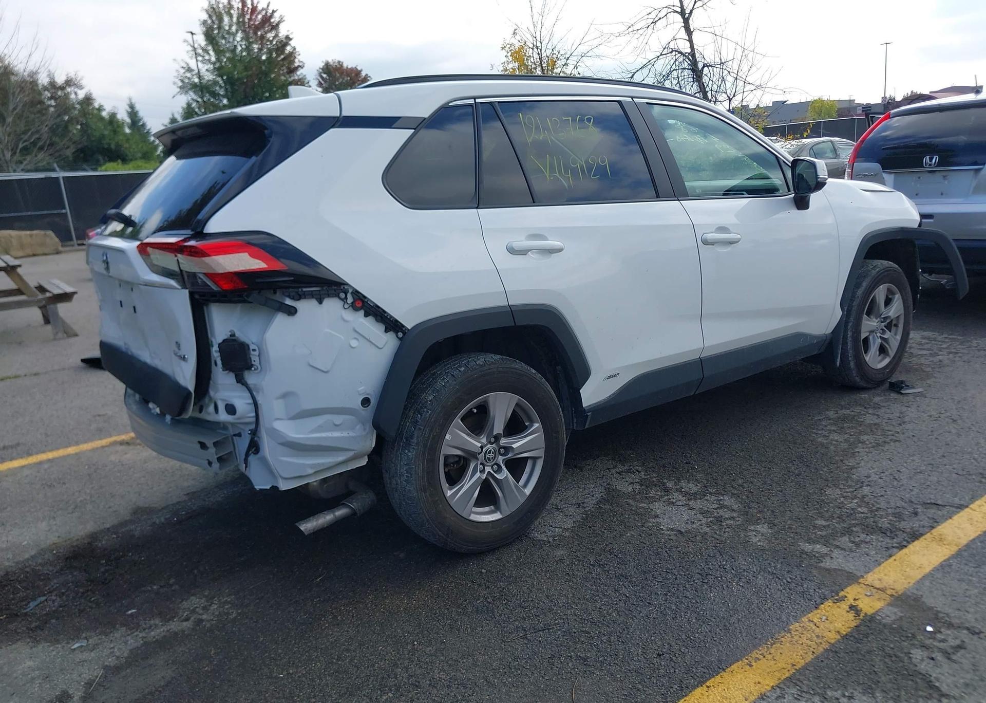2022 TOYOTA RAV4 HYBRID LE