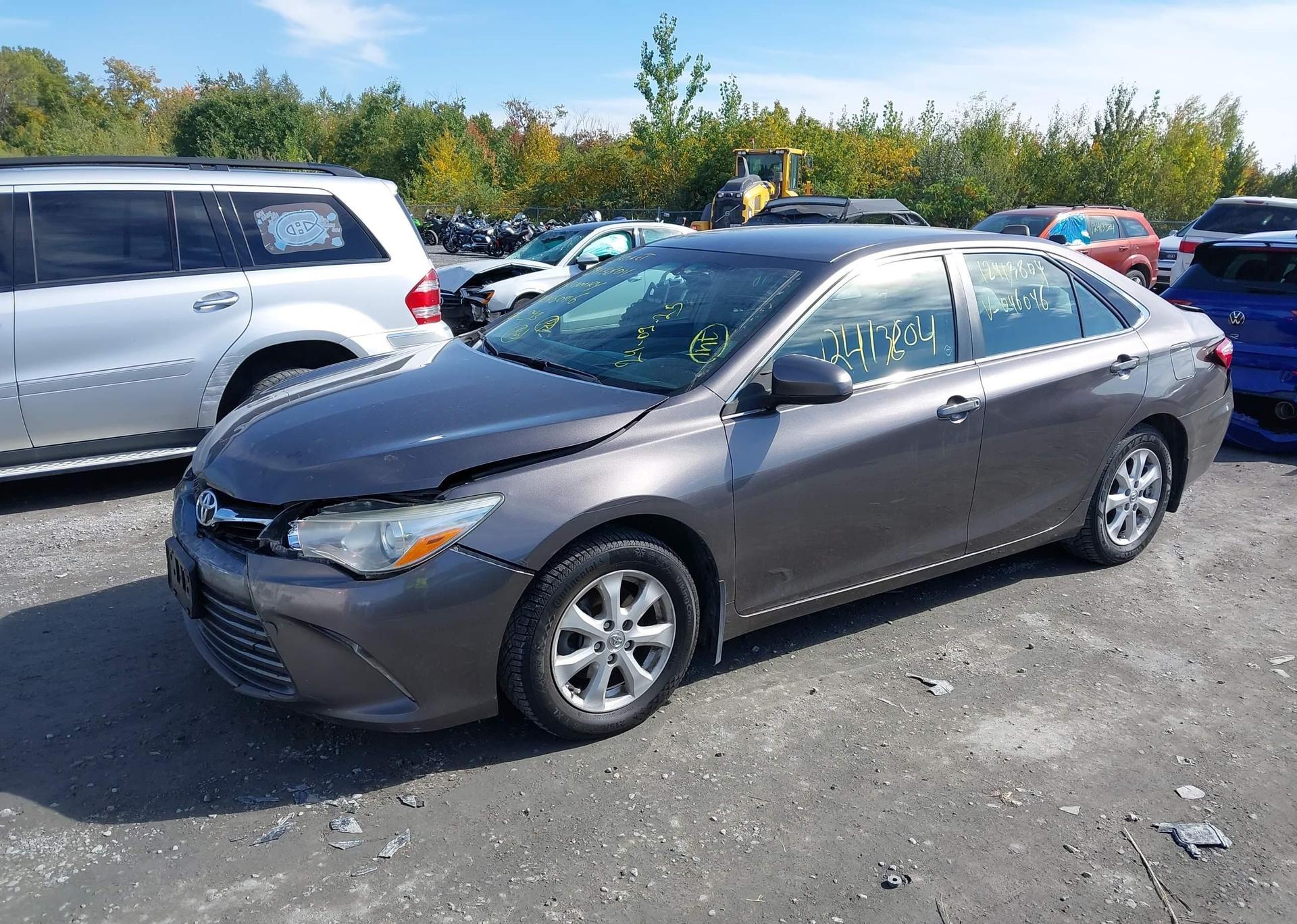 2015 TOYOTA CAMRY