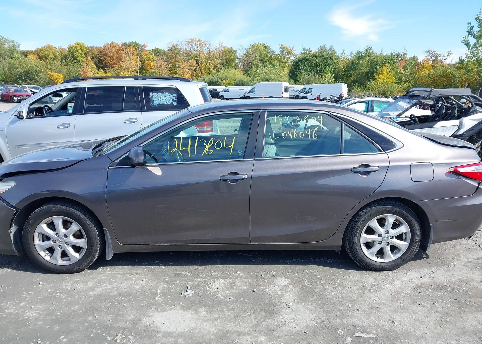 2015 TOYOTA CAMRY