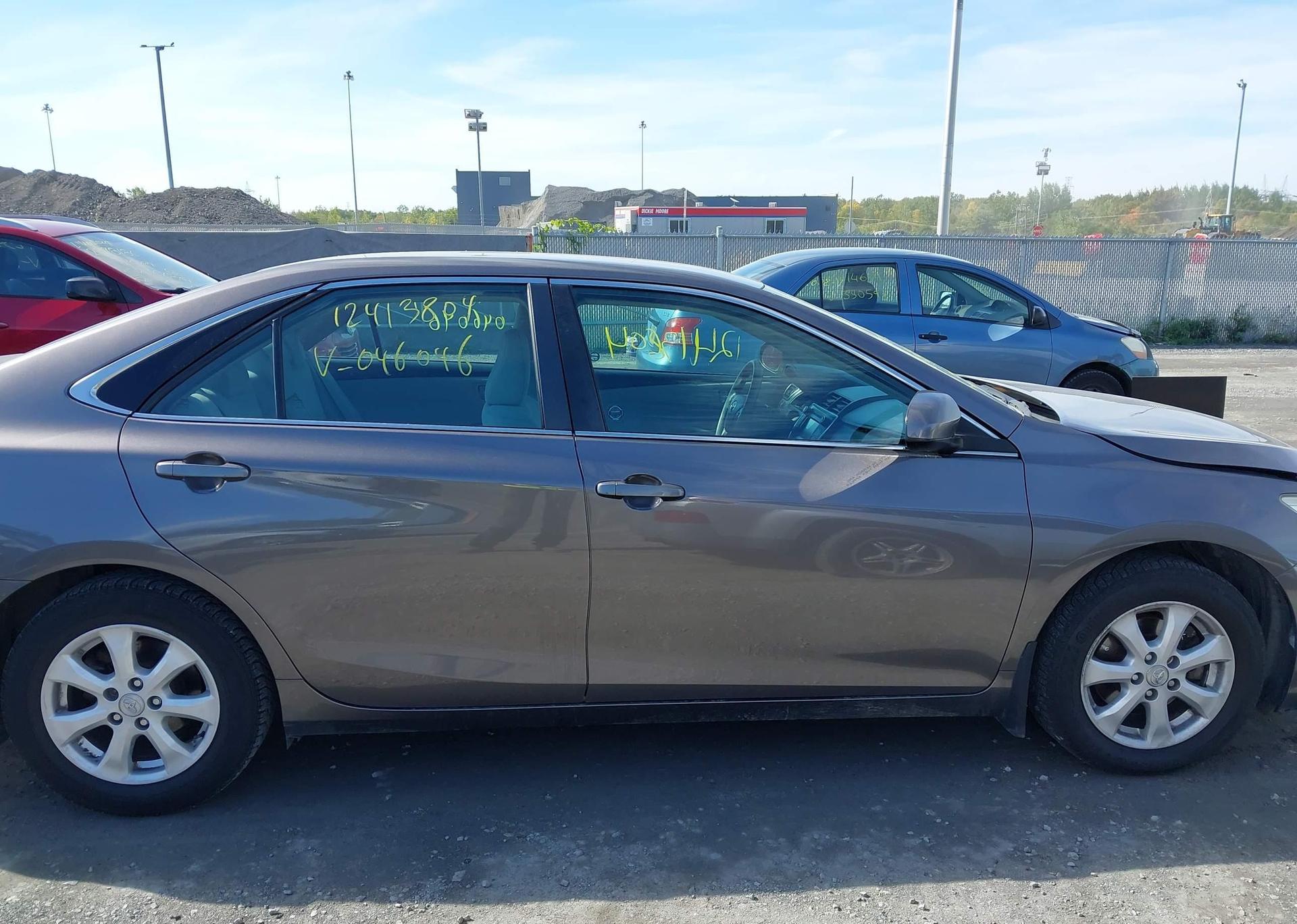 2015 TOYOTA CAMRY